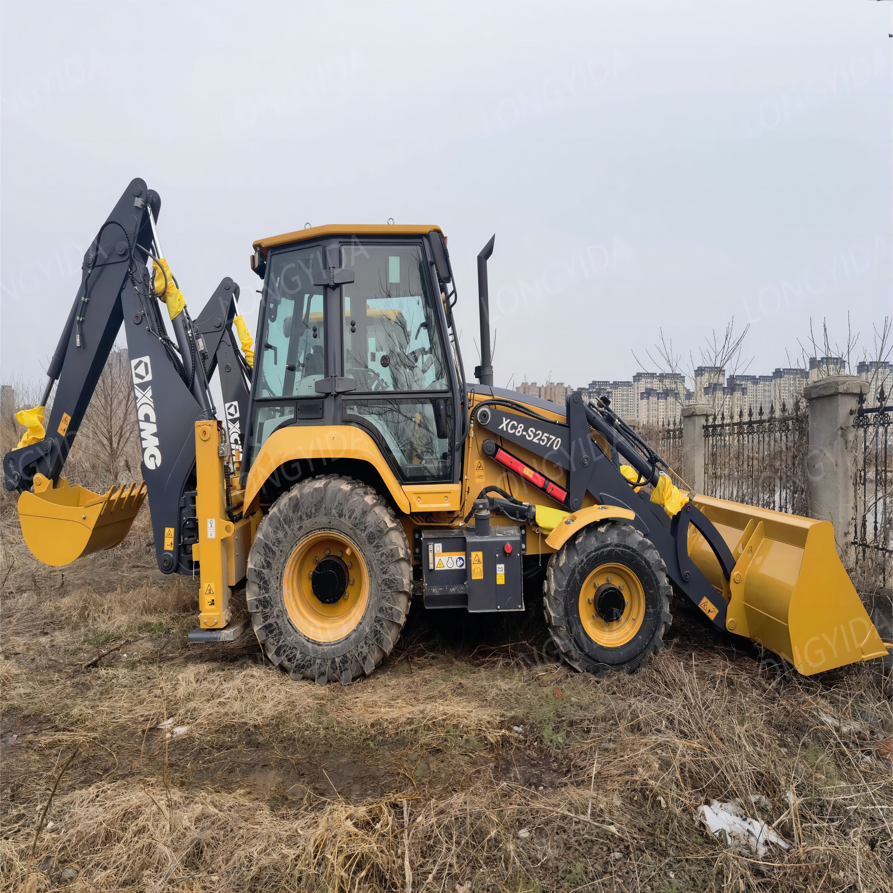 XCMG New 8 Ton Front-Type Tractor Wheel Loader Excavator Cummins Engine Pump Used Backhoe Loader for Sale