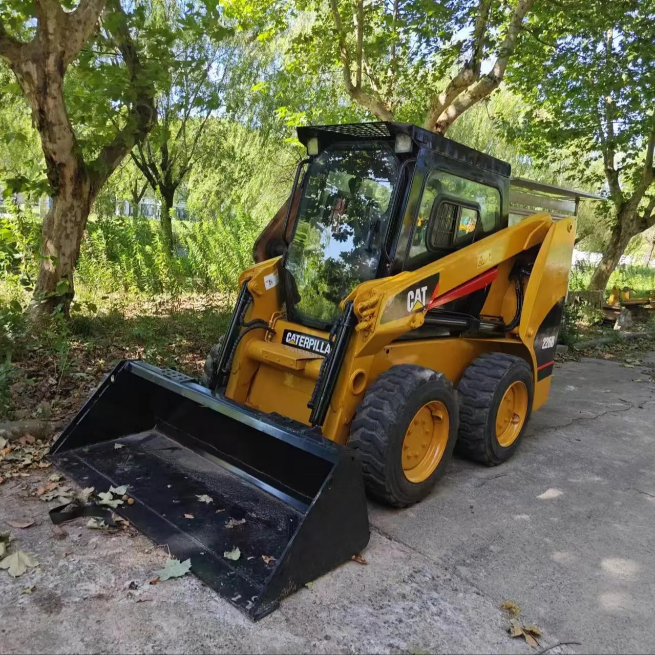 Japan and China made Caterpillar 226B wheel loader used cheap 226B cheap used skid steer loader