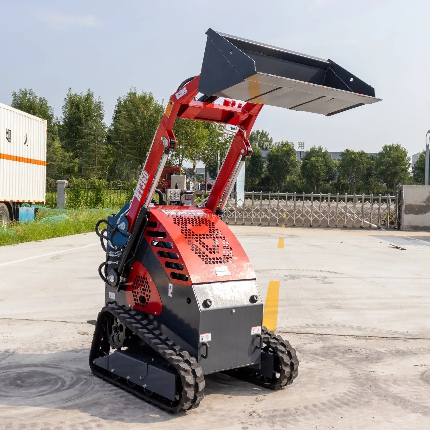 Cheap Full Hydraulic Crawler Type Kubota Mini Skid Steer Loader For Sale