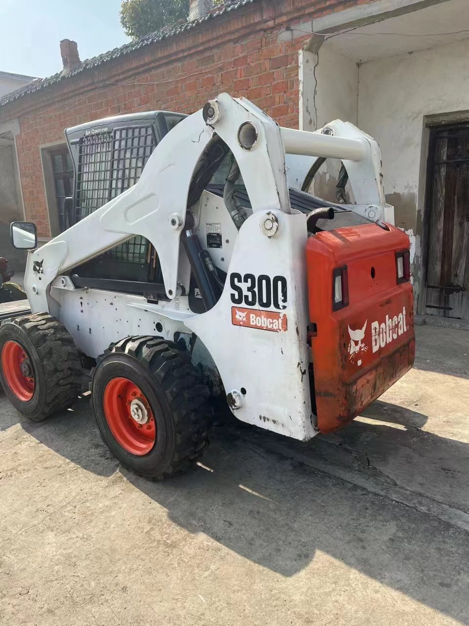 1ton 2 ton 3 ton bobcat s300 skid steer loader used S160 S200 diesel construction front loader