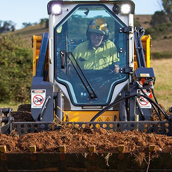 Chinese new liuzhou mini loader 385B skid steer loader for sale