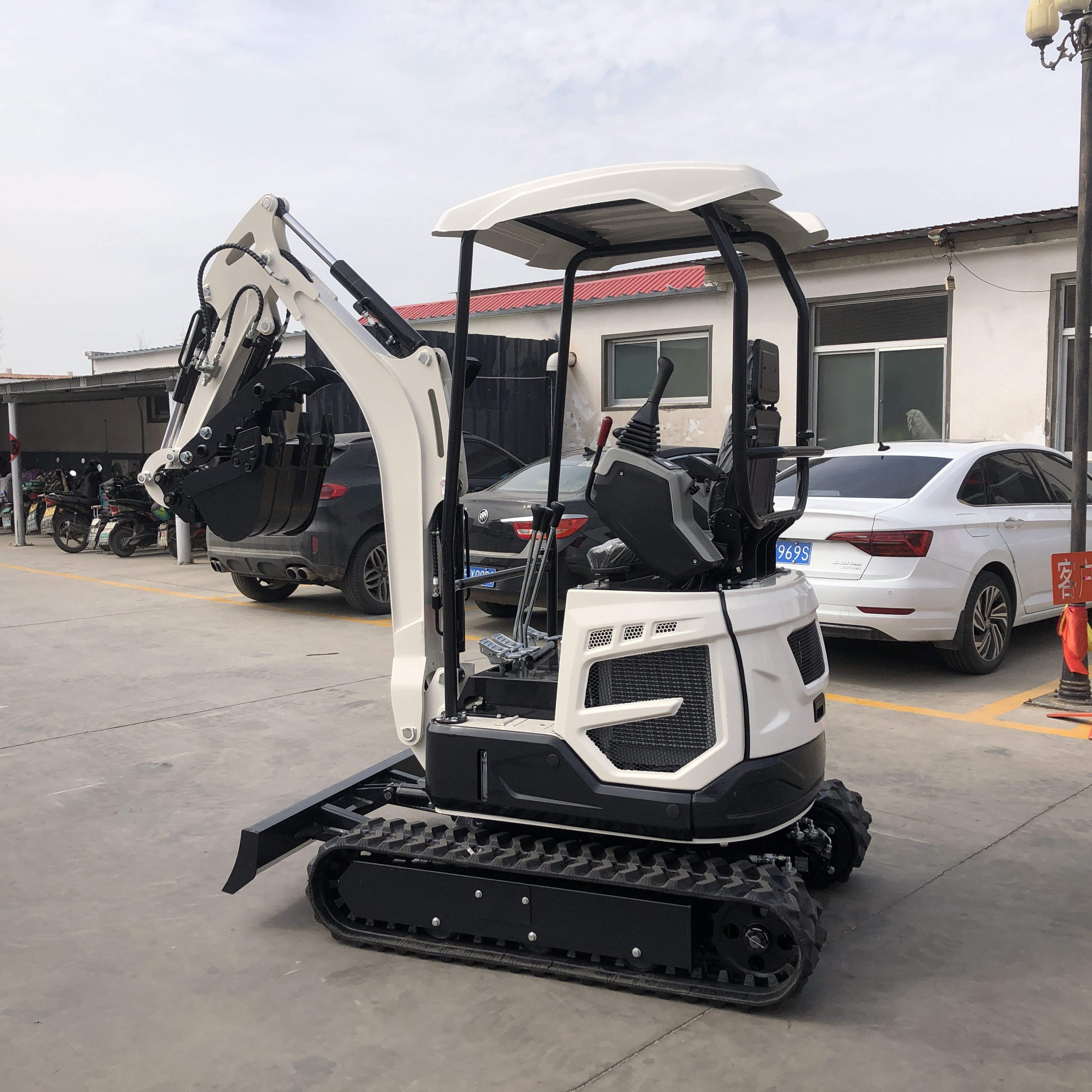 Fast Shipping strong power quality mini excavator USA engine used mini digger side swing new crawler small excavator machine