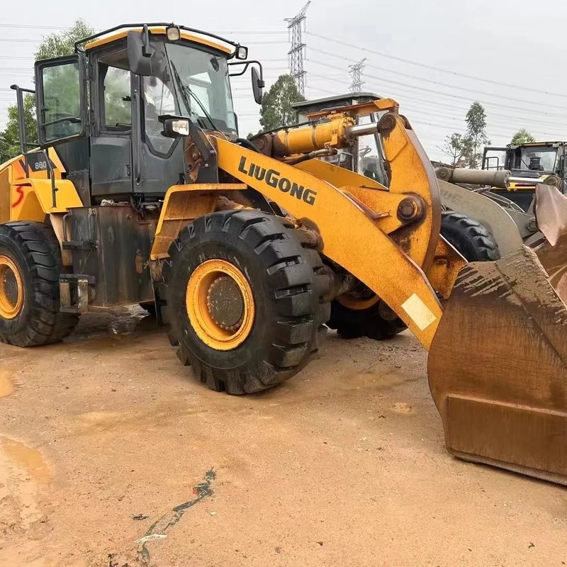 Chinese brand LIU GONG. Used cheap Liugong 860 LG862H wheel loader. Rated load 5 tons 6 tons