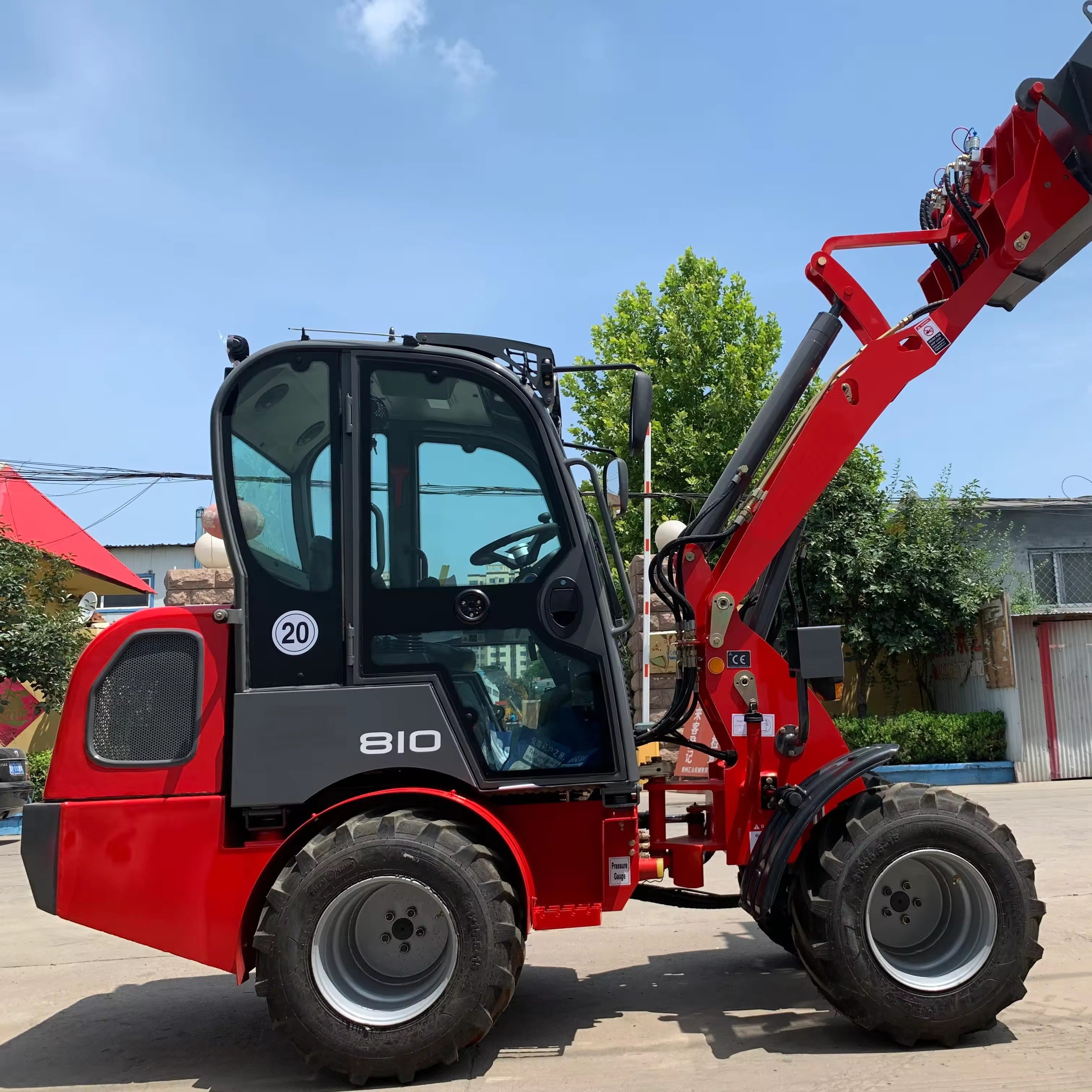 2024 New Design 4x4 Mini Wheel Loader Used with 1 Ton Rated Load and Attachments for Sale