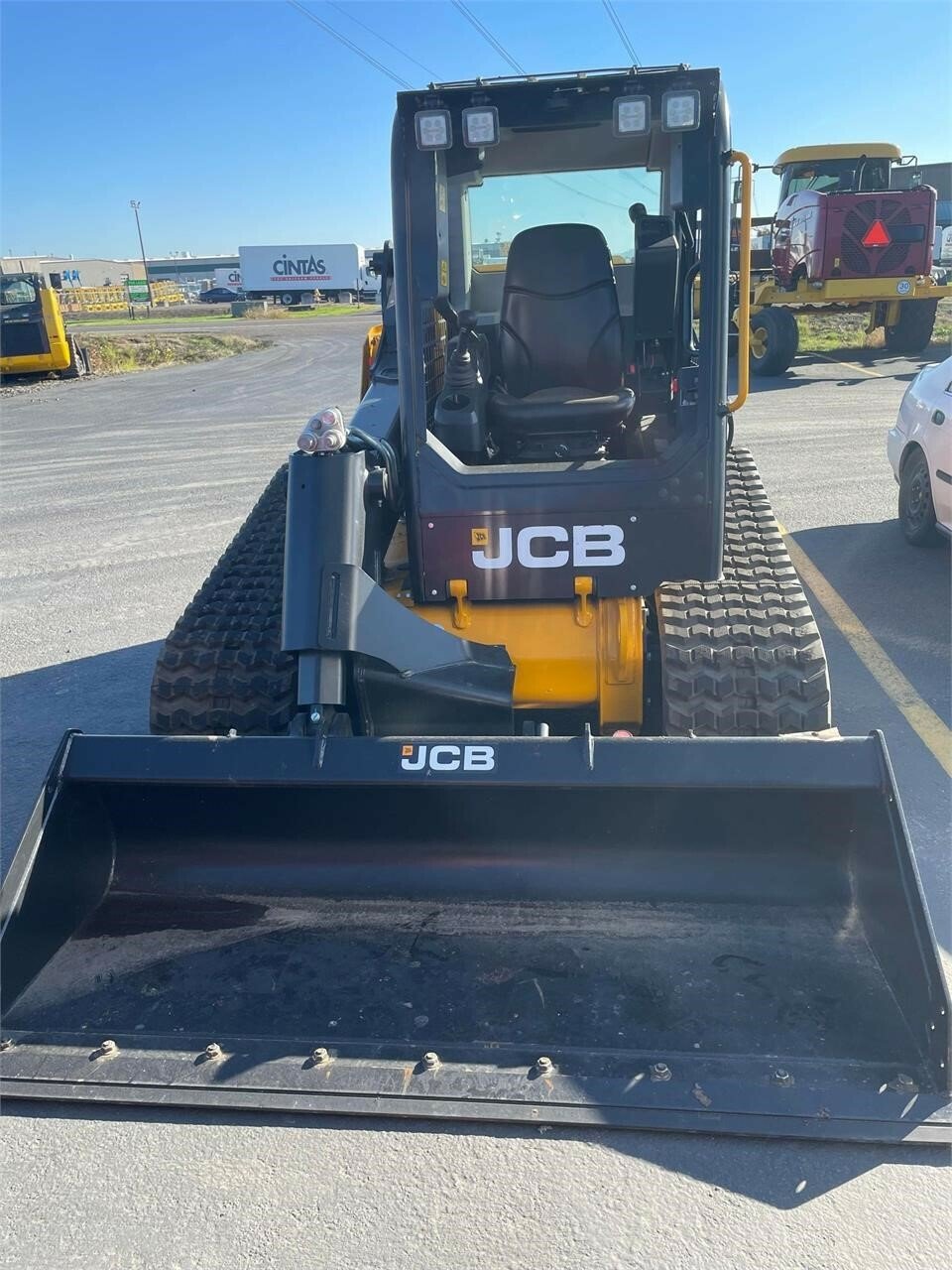 2024 JCB 270T Skid Steer Loader New Perkins 1104c-44t 4 Cylinder Engine Skid Steer with Hydraulic Breaker