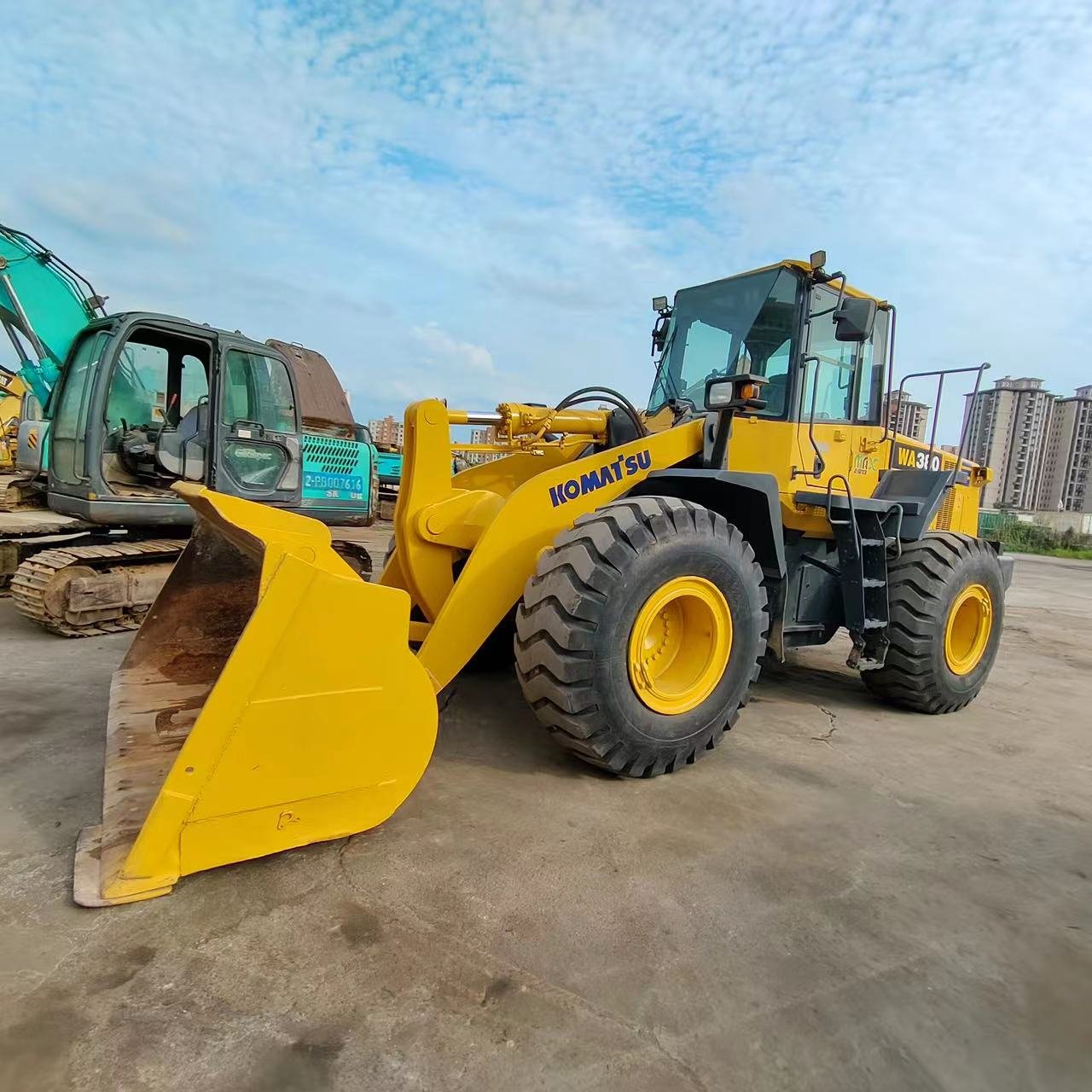Japan Hot Sale Good Quality Low Price In Stock Komatsu WA380 Loader Used Komatsu Front End loader Used loader