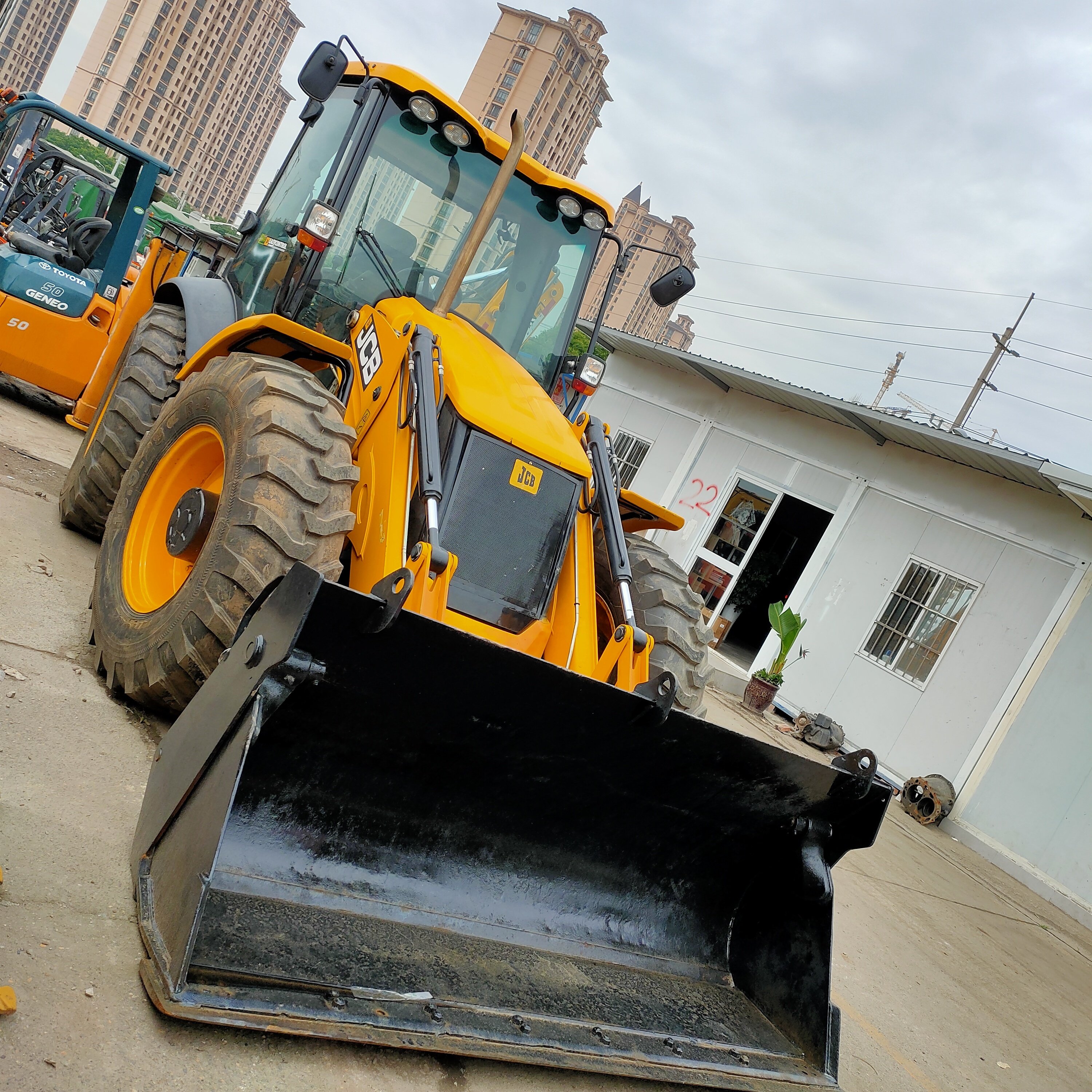 JCB 3dx/JCB 3cx backhoe