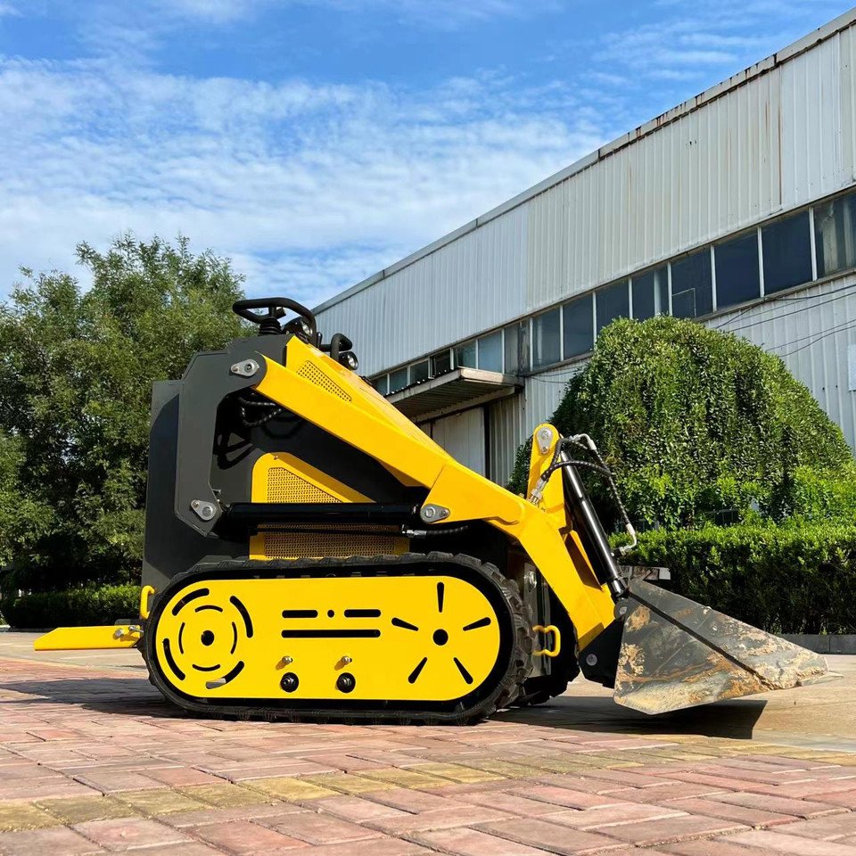 Mini Skid Steer Track Loader : 23HP, Gas EPA, B&S Engine Twin