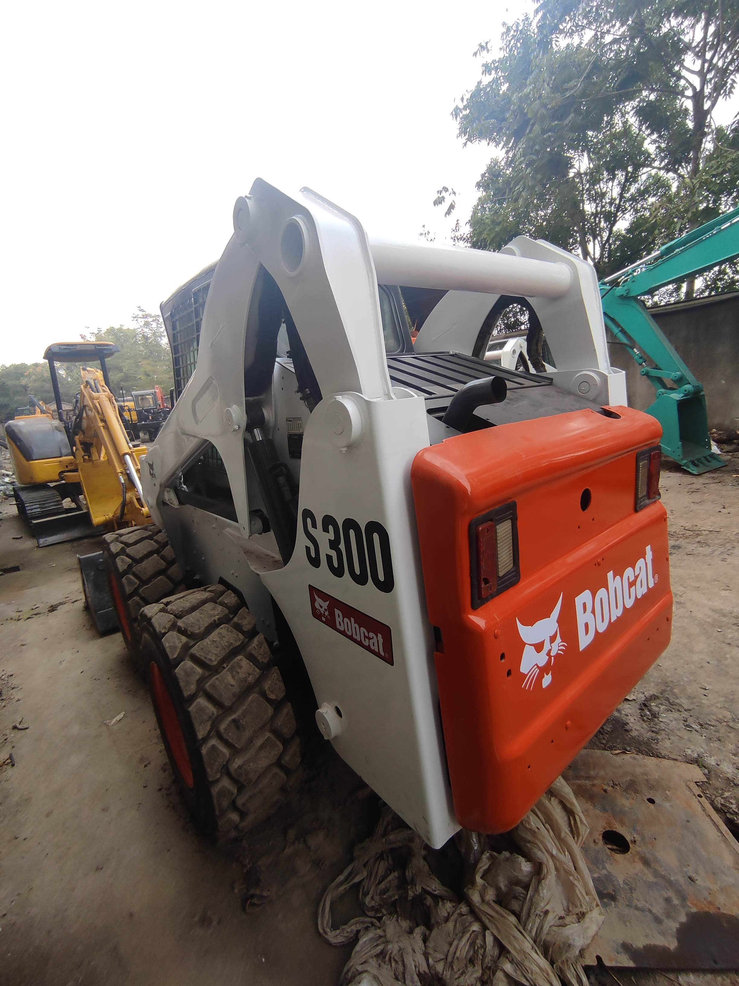 Used Skid Steer Front loader S300 Used Bobcat mini loader S16 S70 S300 S550 S770 T300 Wheel Loader with Flexible movements