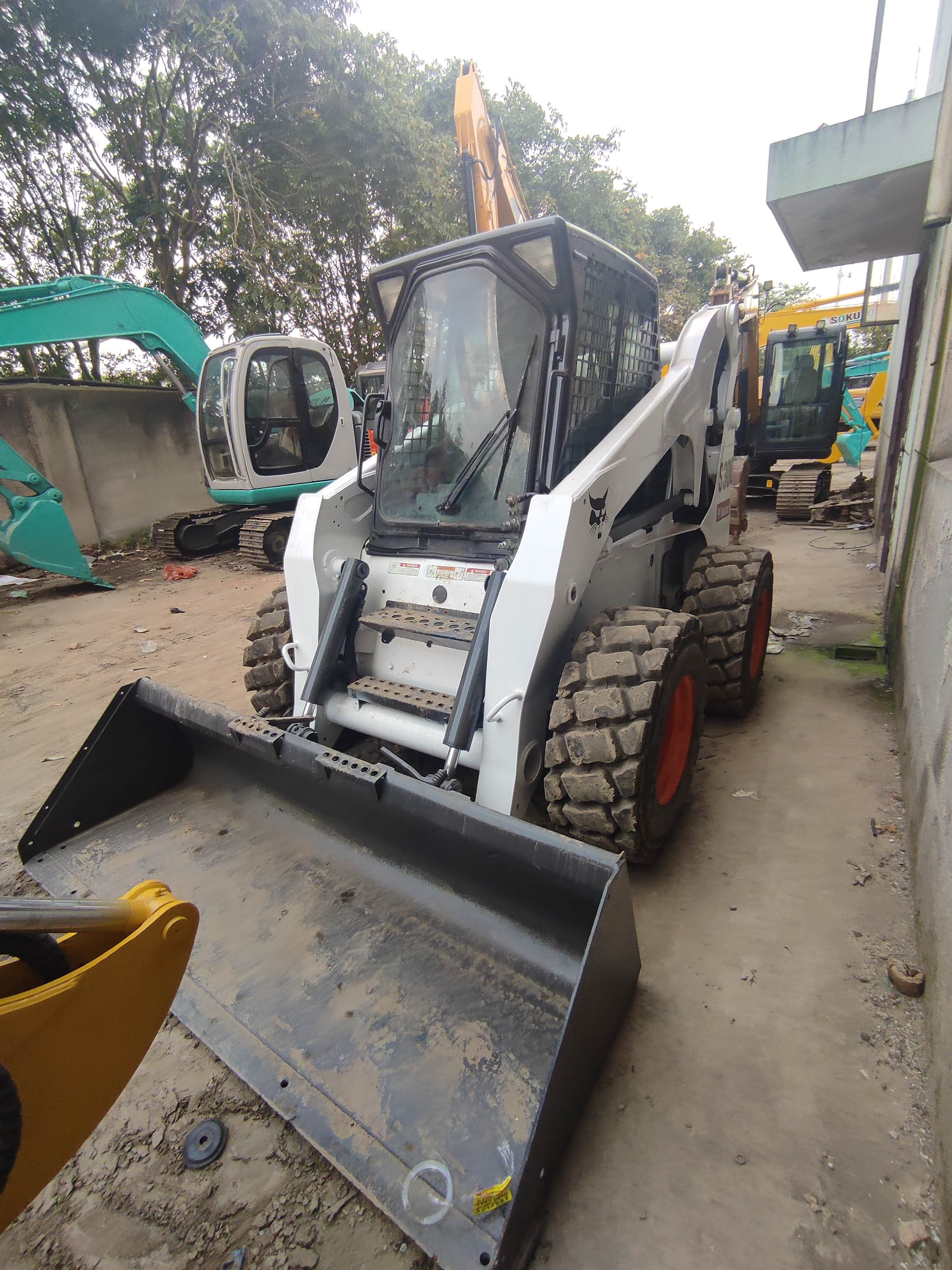 Used Skid Steer Front loader S300 Used Bobcat mini loader S16 S70 S300 S550 S770 T300 Wheel Loader with Flexible movements
