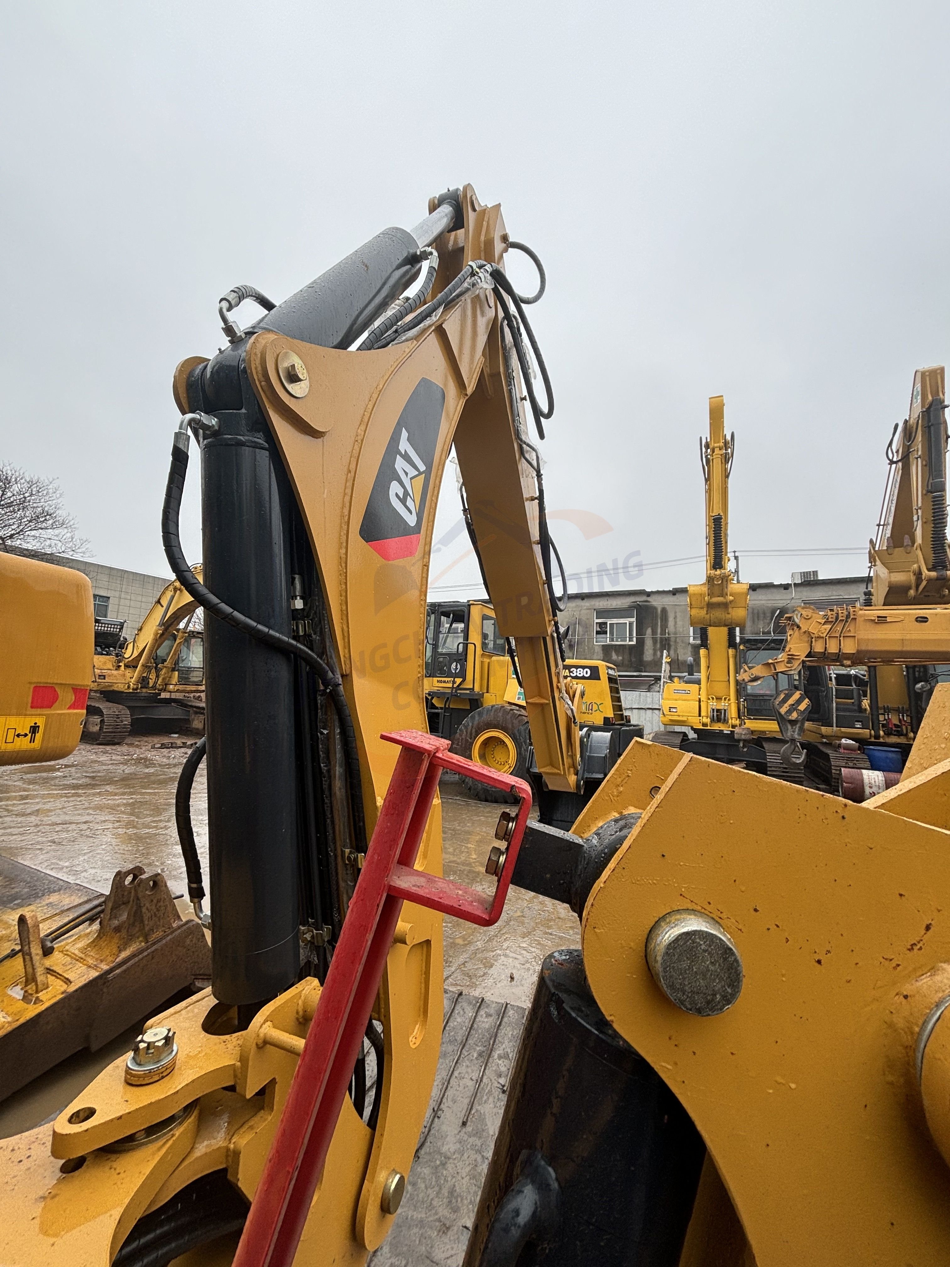 Cheap Price 420f2 Used Backhoe Loader Used Backhoes Cat 420f2 Tractor Backhoe Loader with good working condition on Sale