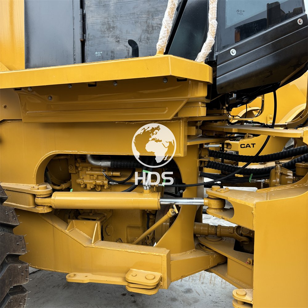 Used caterpillar Front Loader 5-Ton Capacity Large Wheeled with original Engine Pump Gearbox and Bearing-for Farms