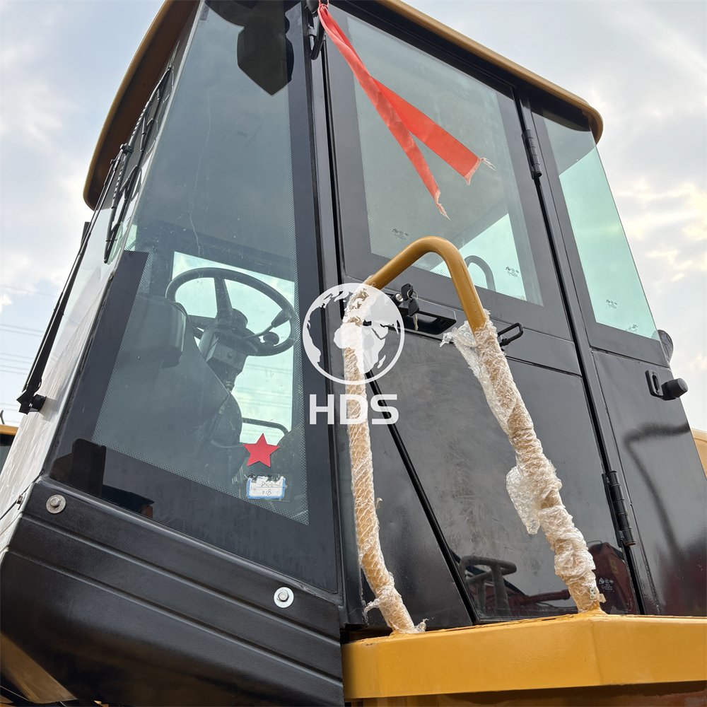 Used caterpillar Front Loader 5-Ton Capacity Large Wheeled with original Engine Pump Gearbox and Bearing-for Farms