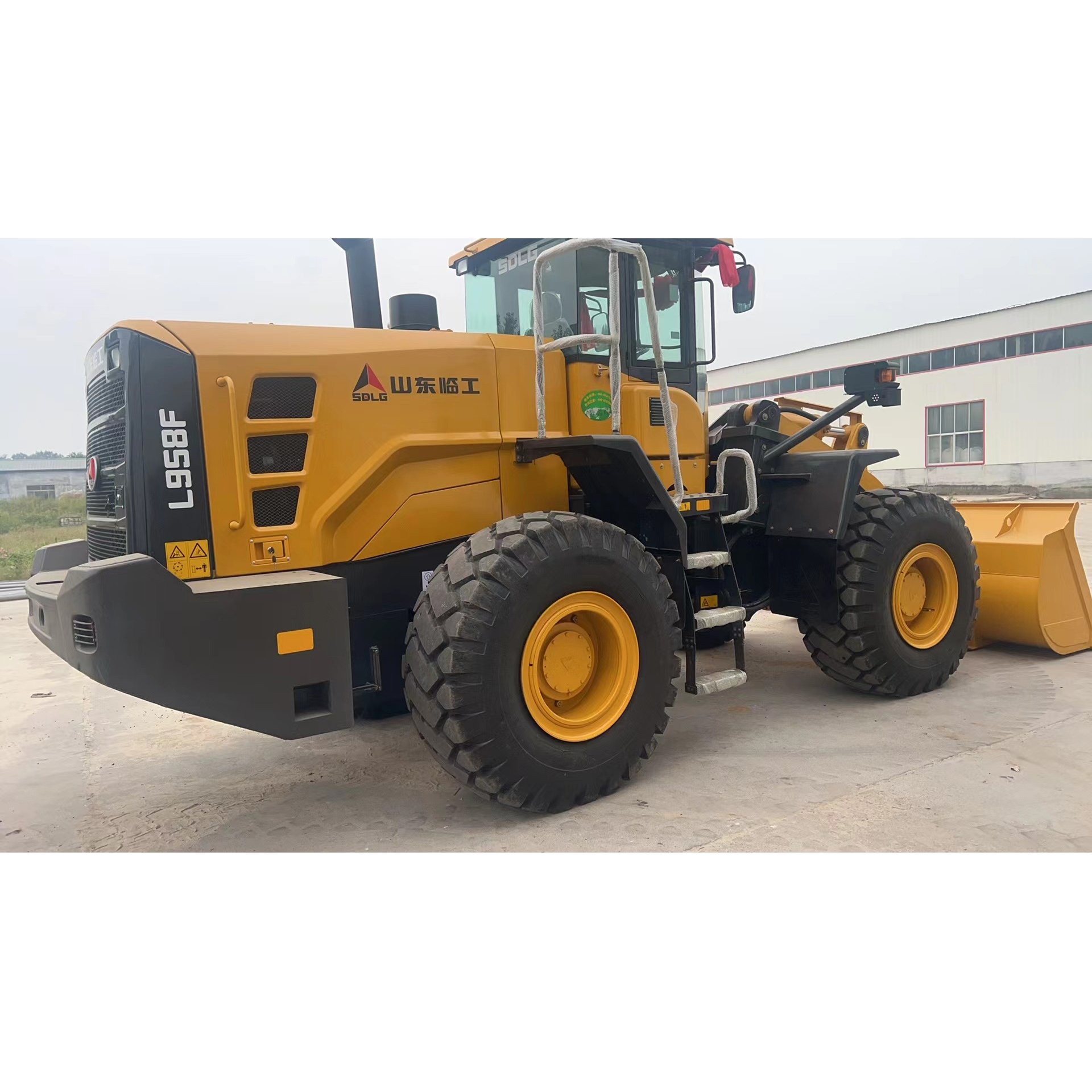 Used SDLG 958f loaders China top brand sdlg 956f 956 front wheel loader cheap for sale in Shanghai