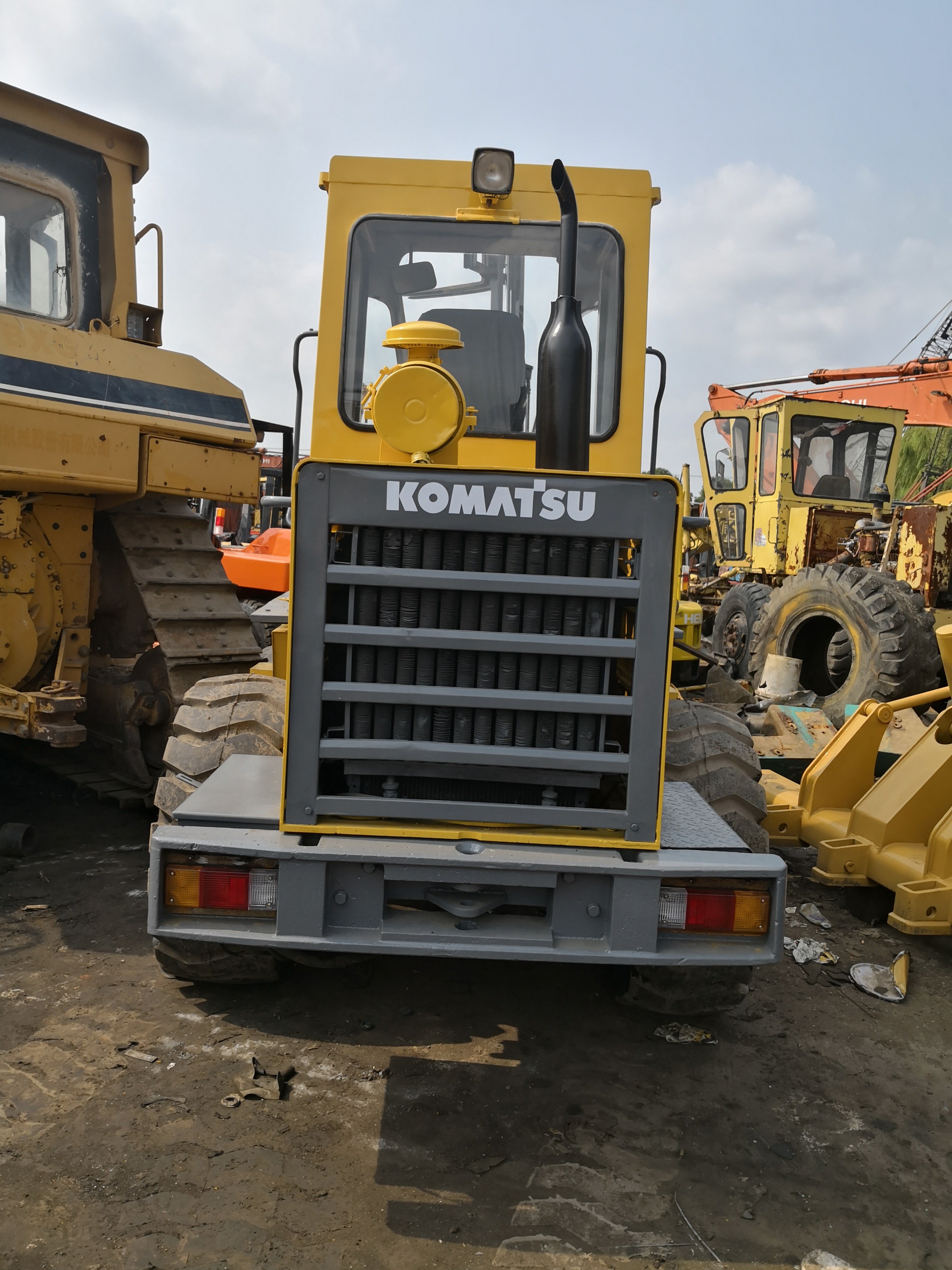 Used hydraulic Komatsu WA100-1 wheel loader for sale with cheap price