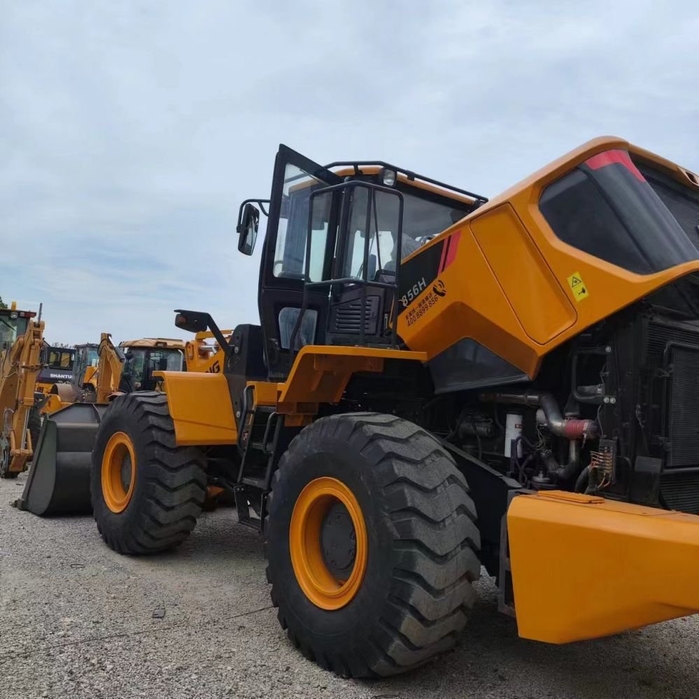 The best used excavator LG856 loaders is cheap good quality and has more than ten years of quality assurance
