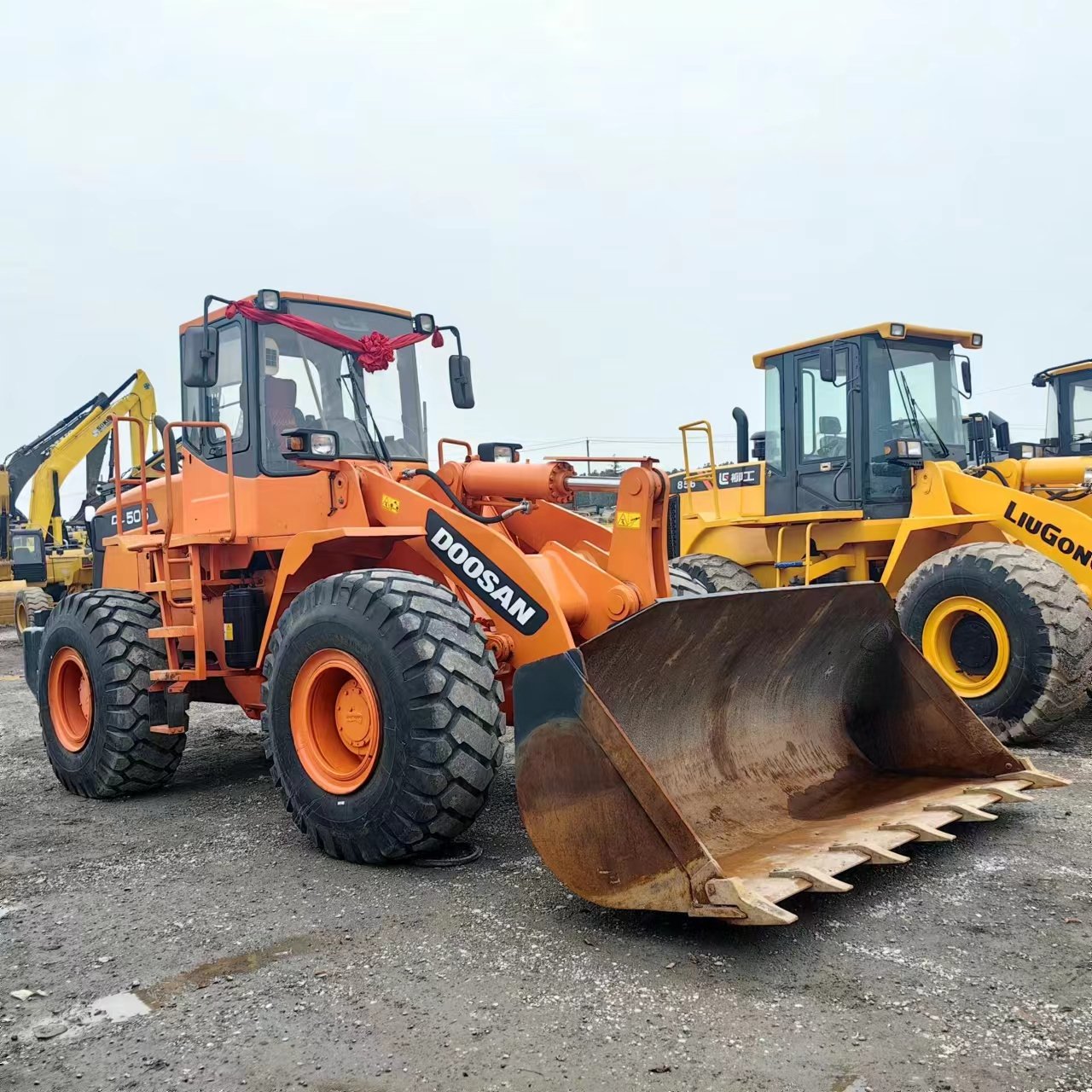 Good Condition Original Japan Equipment Wheel Loader Machine Komatsu Used Doosan DL505 Wheel Loader