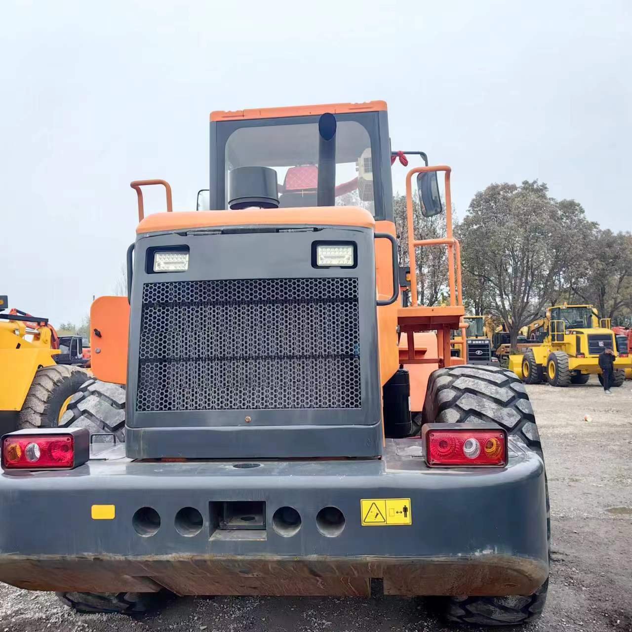 Good Condition Original Japan Equipment Wheel Loader Machine Komatsu Used Doosan DL505 Wheel Loader