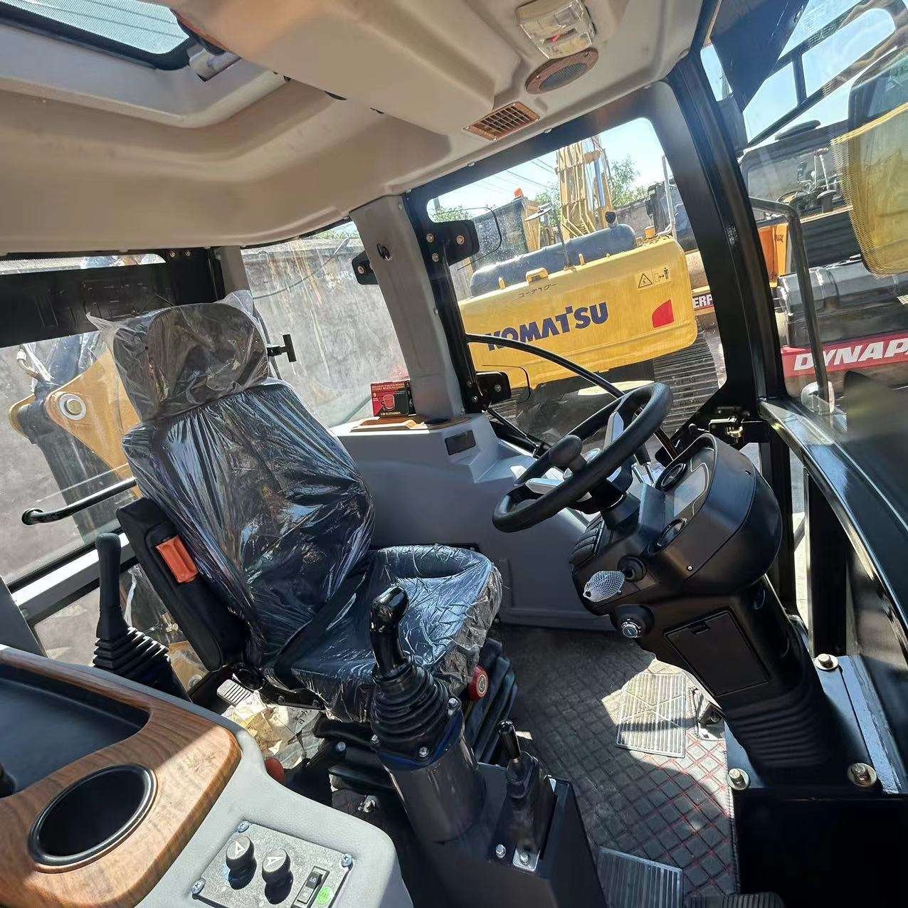 95% new Used CAT 420F Backhoe Loader 420F , with best working condition in great demand and low working hours on sale