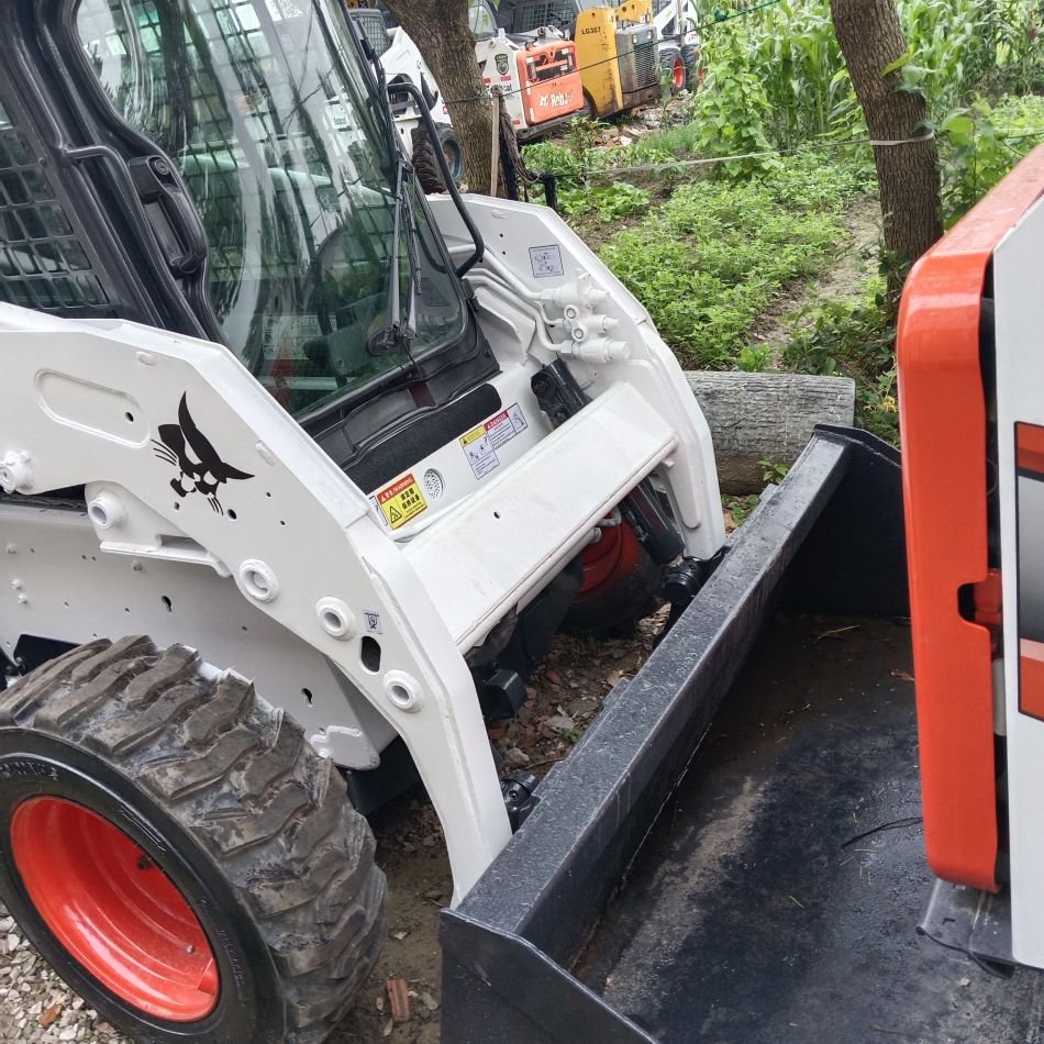 Construction machine Bobcat loader SS70/S130/S160/S250/S330 S450 S550 Used Bobcat loader skid steer loader