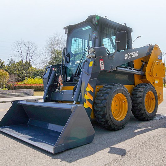 China Top Brand Small Wheel 1 Ton Mini Skid Steer Loader XC740K for Sale