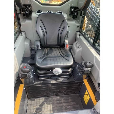 Bobcat Skid Steer Tractor Loader CDM312 With Auger For Sale