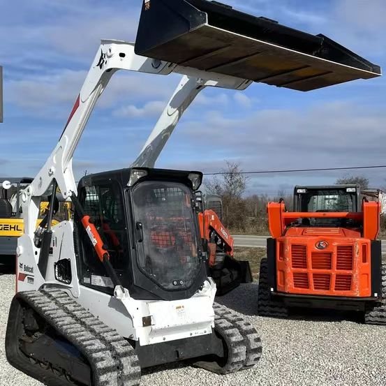 bobcat skid steer loader mini used s160 s70 s300 s550 s770 t300 t770 send hand wheel loaders for sale