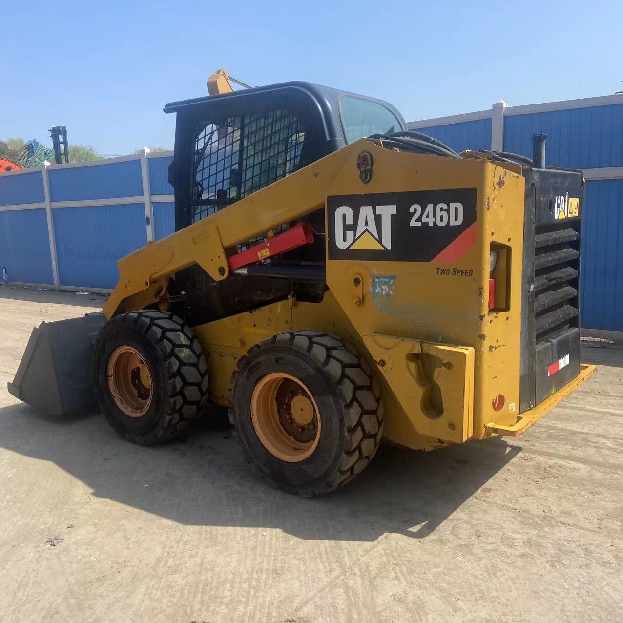 original caterpillar skid steer loader cat 246d 262 272 made in japan used condition 5ton rated load