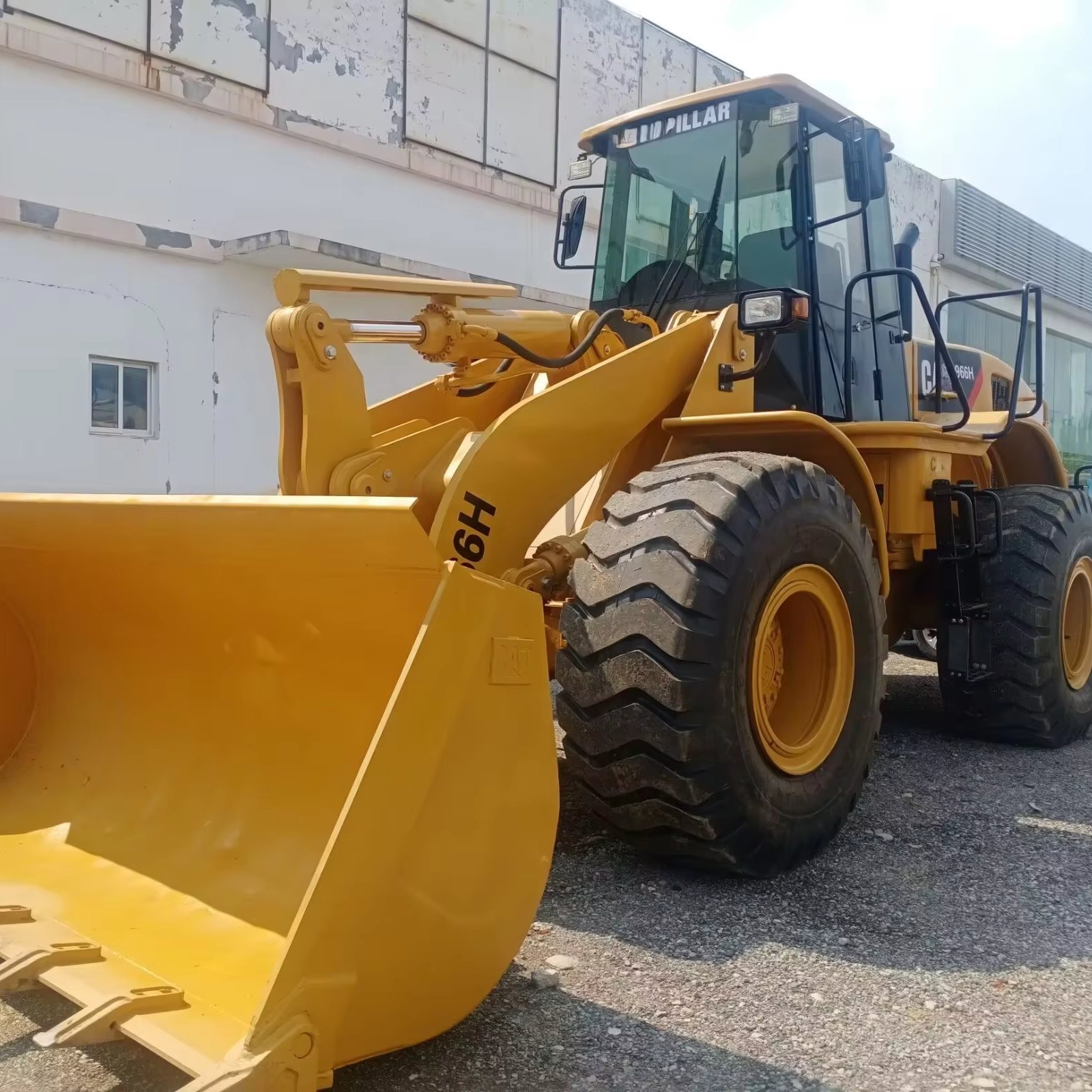 Hot Sale Used Cat C11 ACERT Motor Refurbished Wheel Loader with Electric Pump Gearbox Core Components Road Engineering Equipment