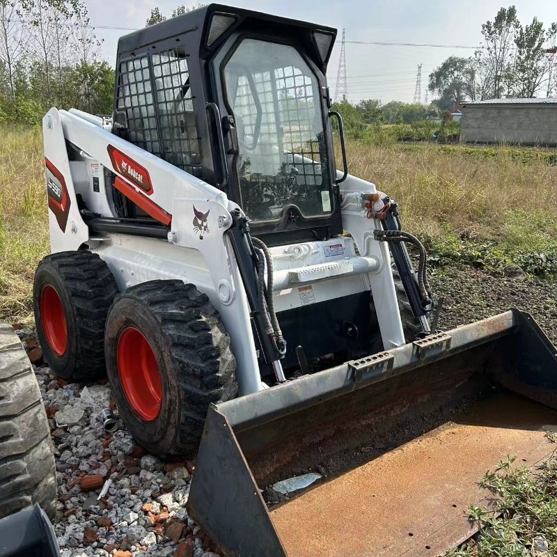 USED B0BCAT S590 LOW PRICE IN SHANGHAI SKID STEER LOADER
