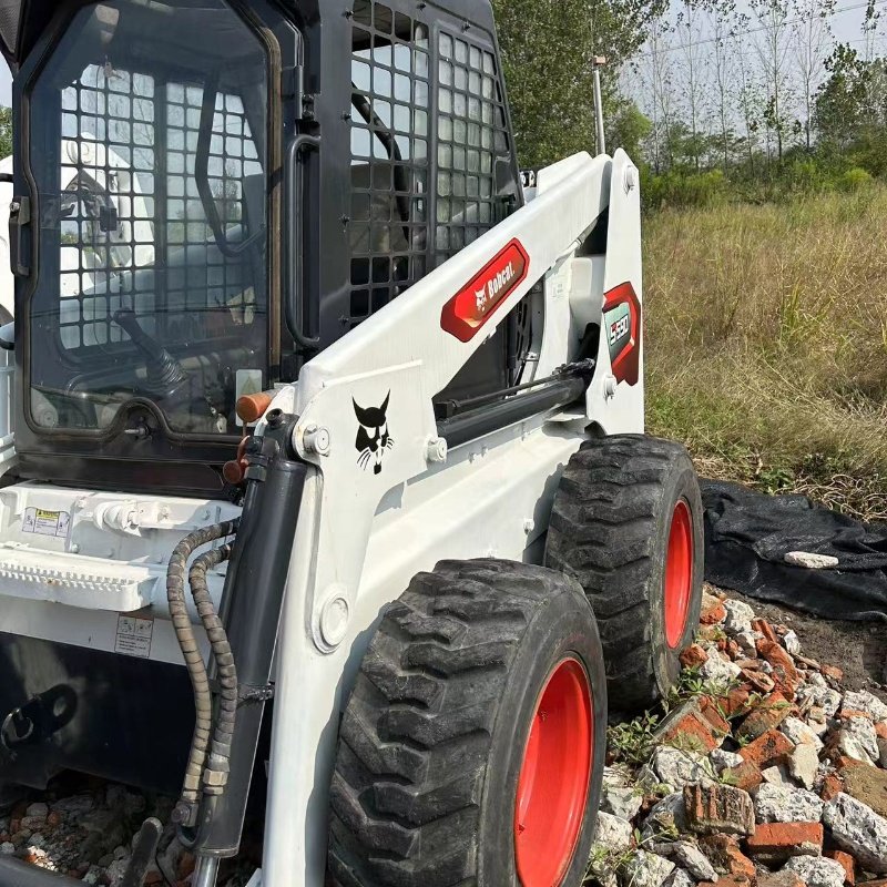 USED B0BCAT S590 LOW PRICE IN SHANGHAI SKID STEER LOADER