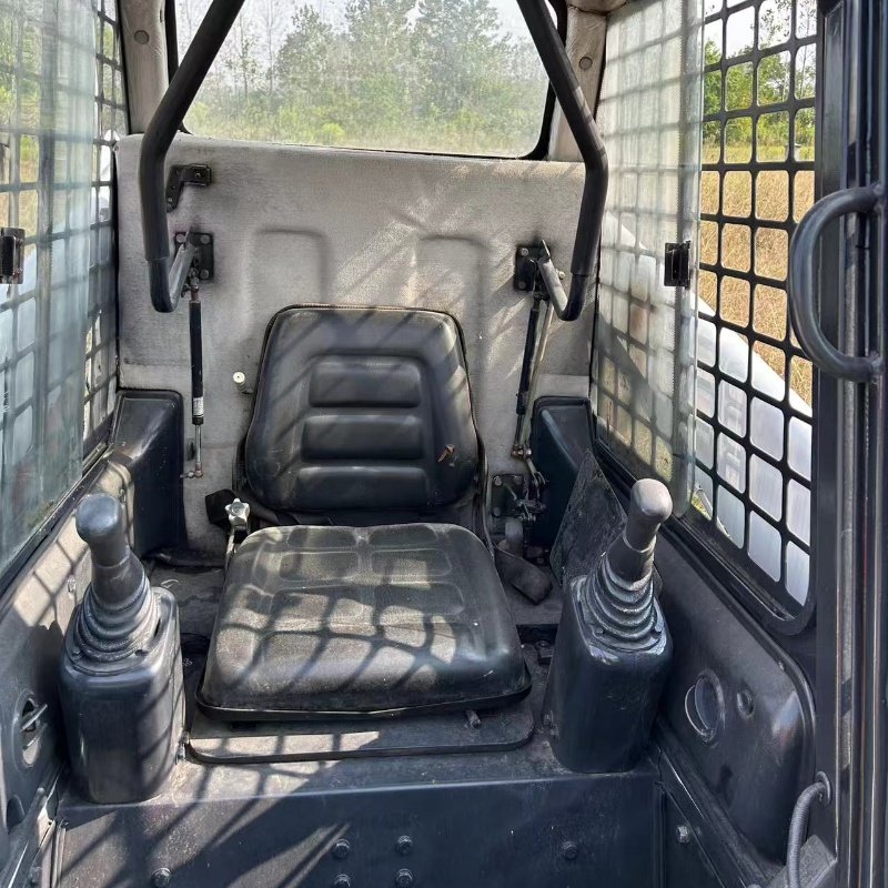 USED B0BCAT S590 LOW PRICE IN SHANGHAI SKID STEER LOADER