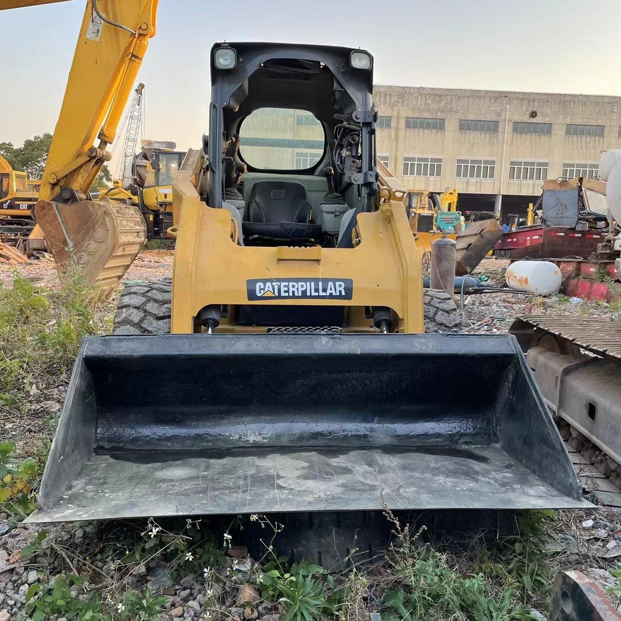 original cat used mini loader, 272c skid steer loader for sale