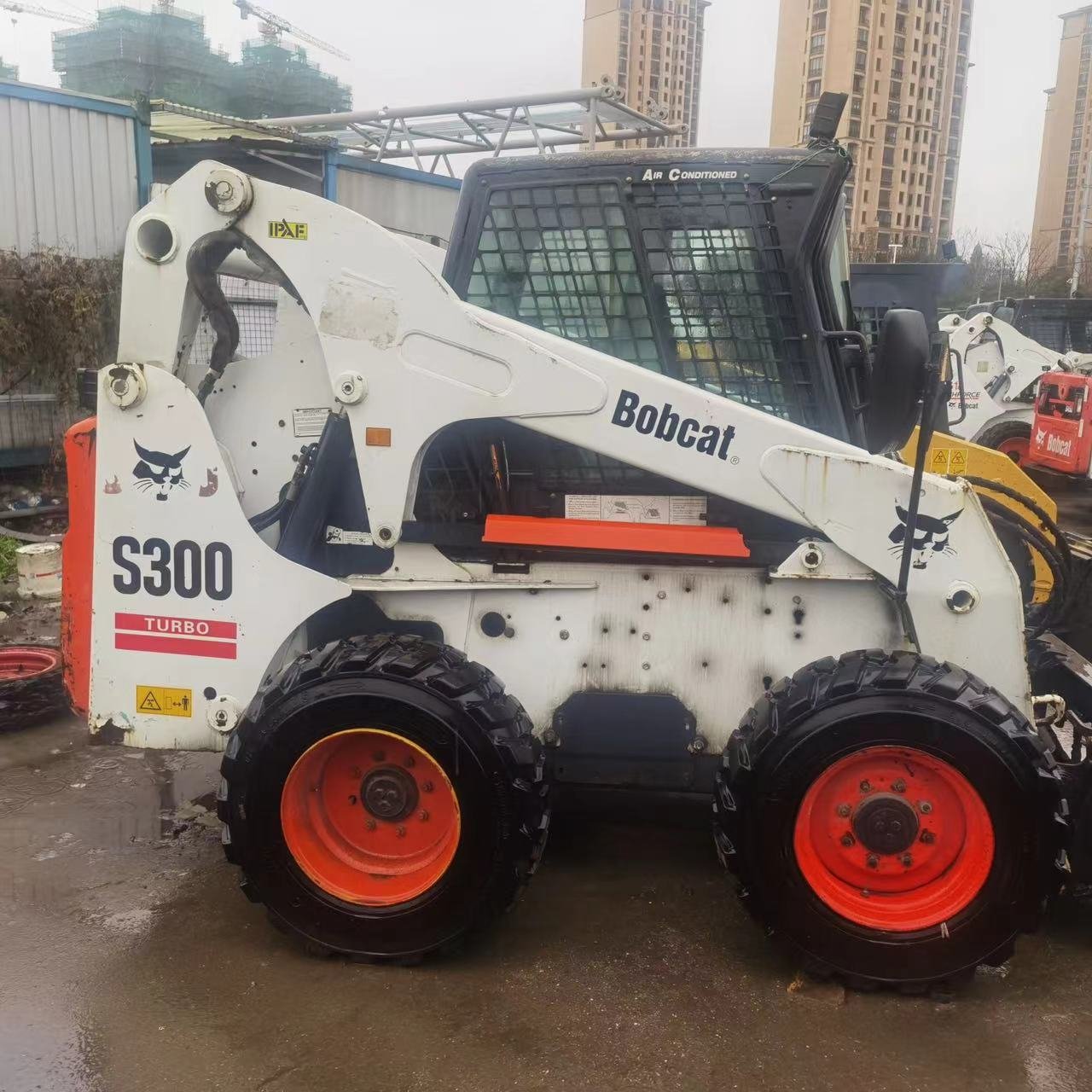 Original Building Machinery Used Bobcat Loaders Wheel S150 S160 S300 S450 Mini Track Skid Steer Articulated Loader Bobcat300