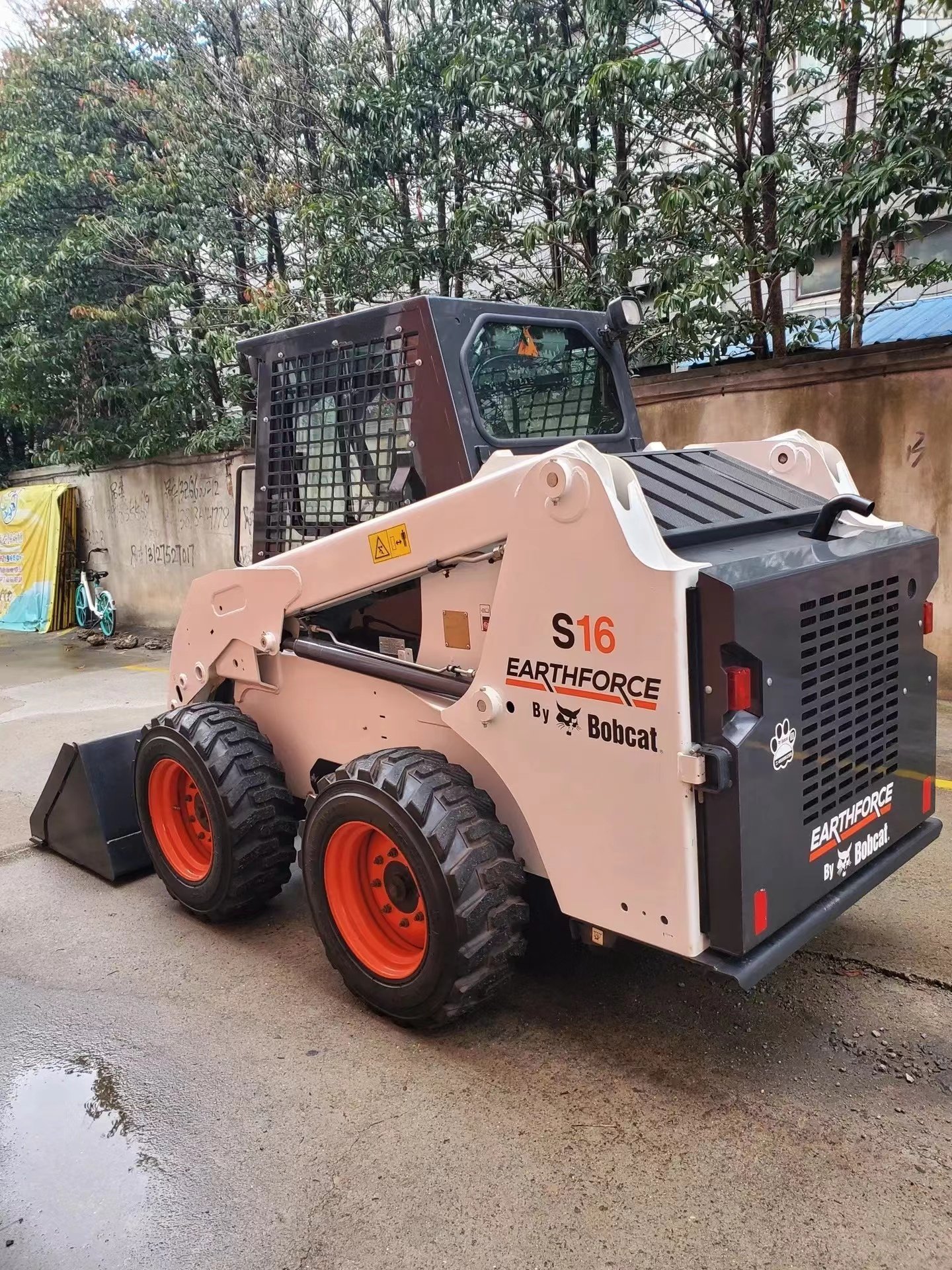 Premium Bobcat S16 Loader Used Bobcat S16 S18 S70 S160 S220 S300 S550 S630 T770 for sale