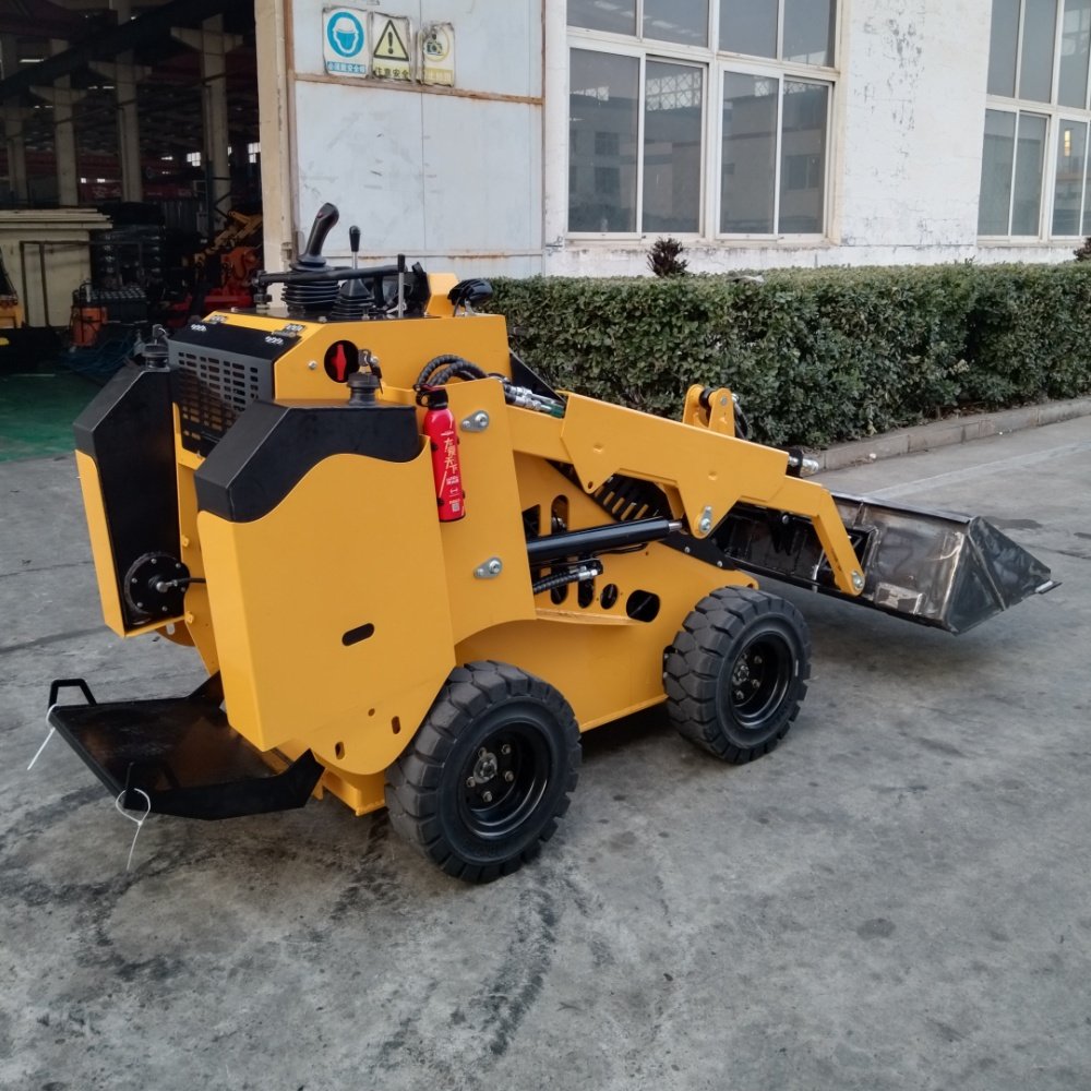 Cheapest EPA EURO5 skid steer bucket 72 Mini Loader stand on skid steer with bucket