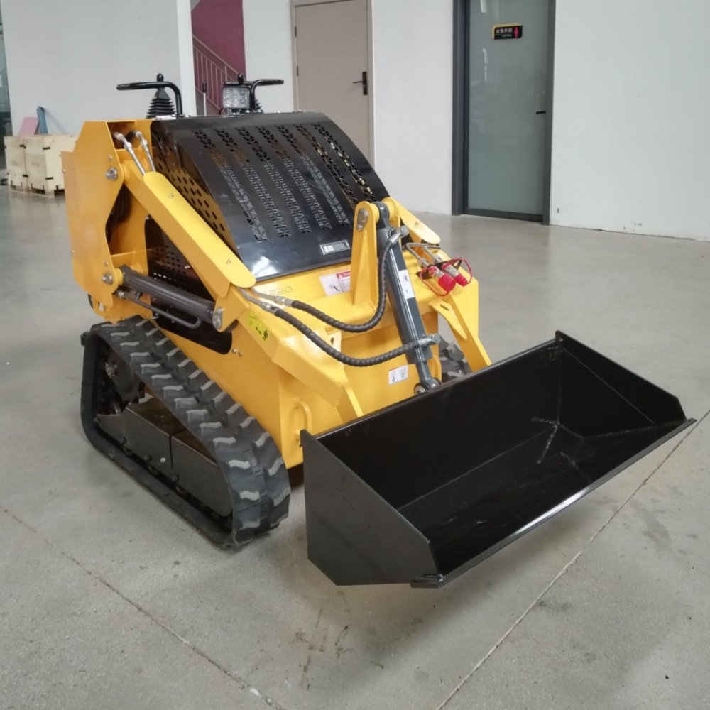 Cheapest EPA EURO5 skid steer bucket 72 Mini Loader stand on skid steer with bucket