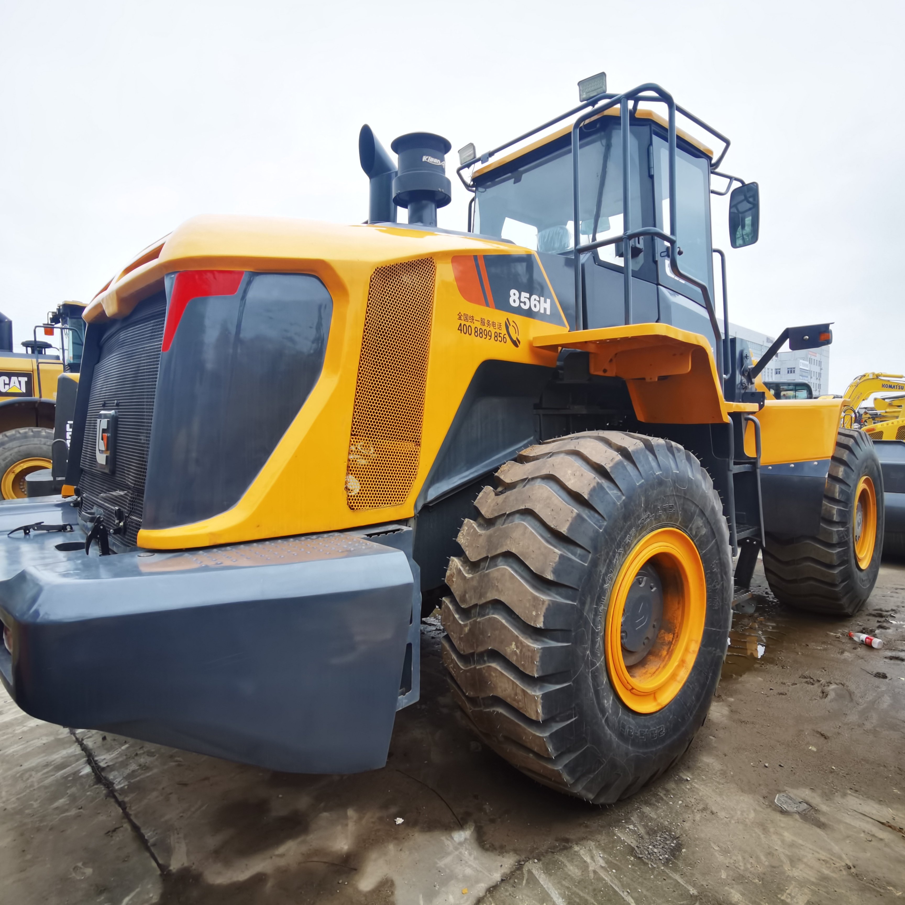 Liugong CLG856H 6 Ton Wheel Loader 165kw Weichai Engine Motor Provided Cummins Engine Yellow Multi Tractor with Front Loader