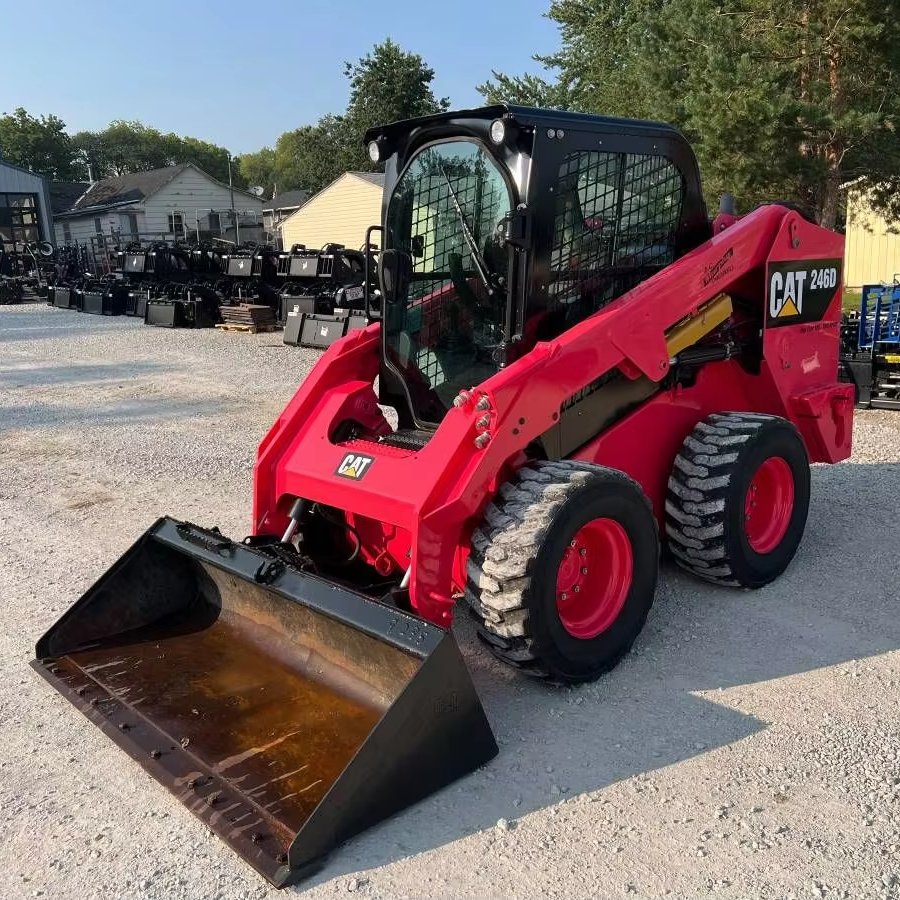 used and New Good Condition Steer skid CATERPILLAR 262D3 cheap and affordable