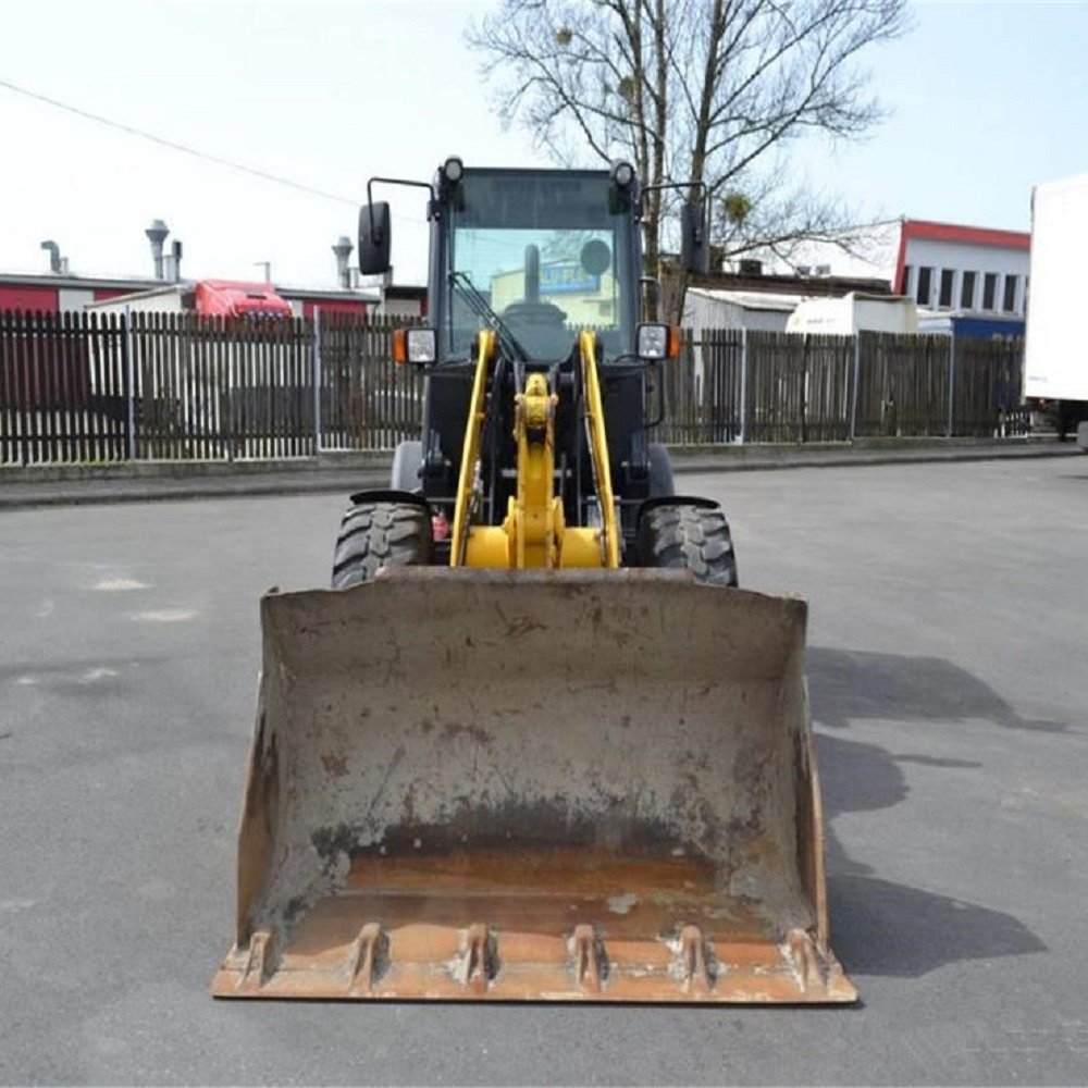 China Mini Used Komatsu Tractor Backhoe Second Hand Wheel Loader Price for Sale