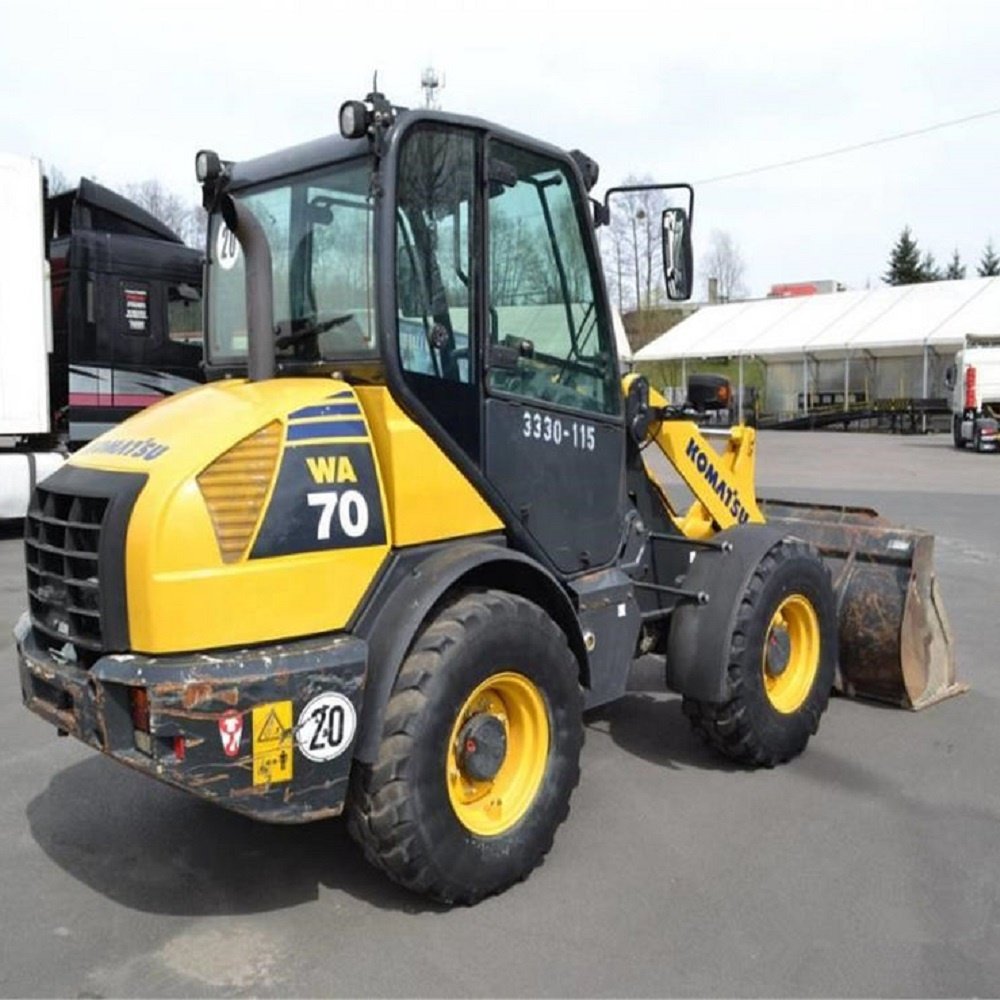 China Mini Used Komatsu Tractor Backhoe Second Hand Wheel Loader Price for Sale