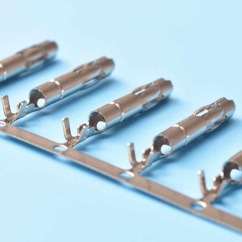 QWT high quality custom solderless medical electrico pin terminales 3mm lamps and lanterns banana connector terminals
