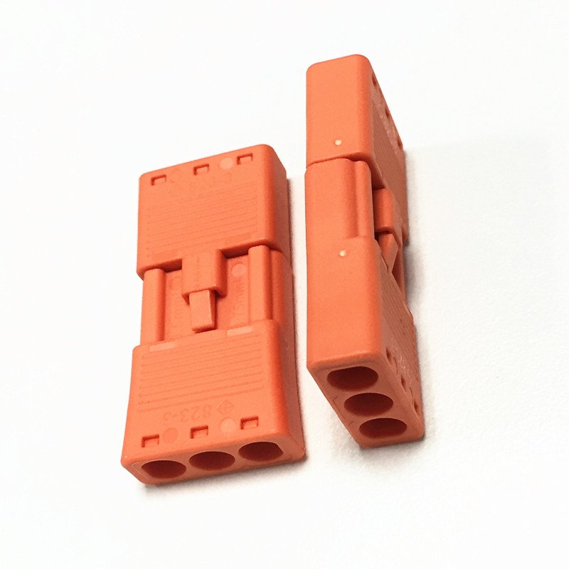 2 Pole Plug-in Electrical Connector For Lighting