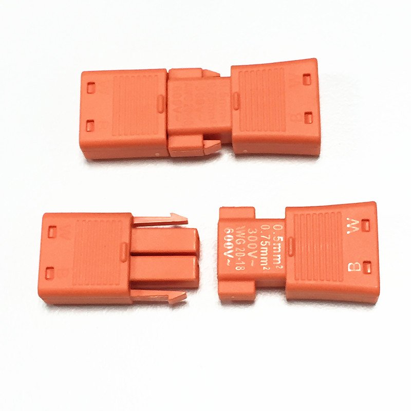 2 Pole Plug-in Electrical Connector For Lighting