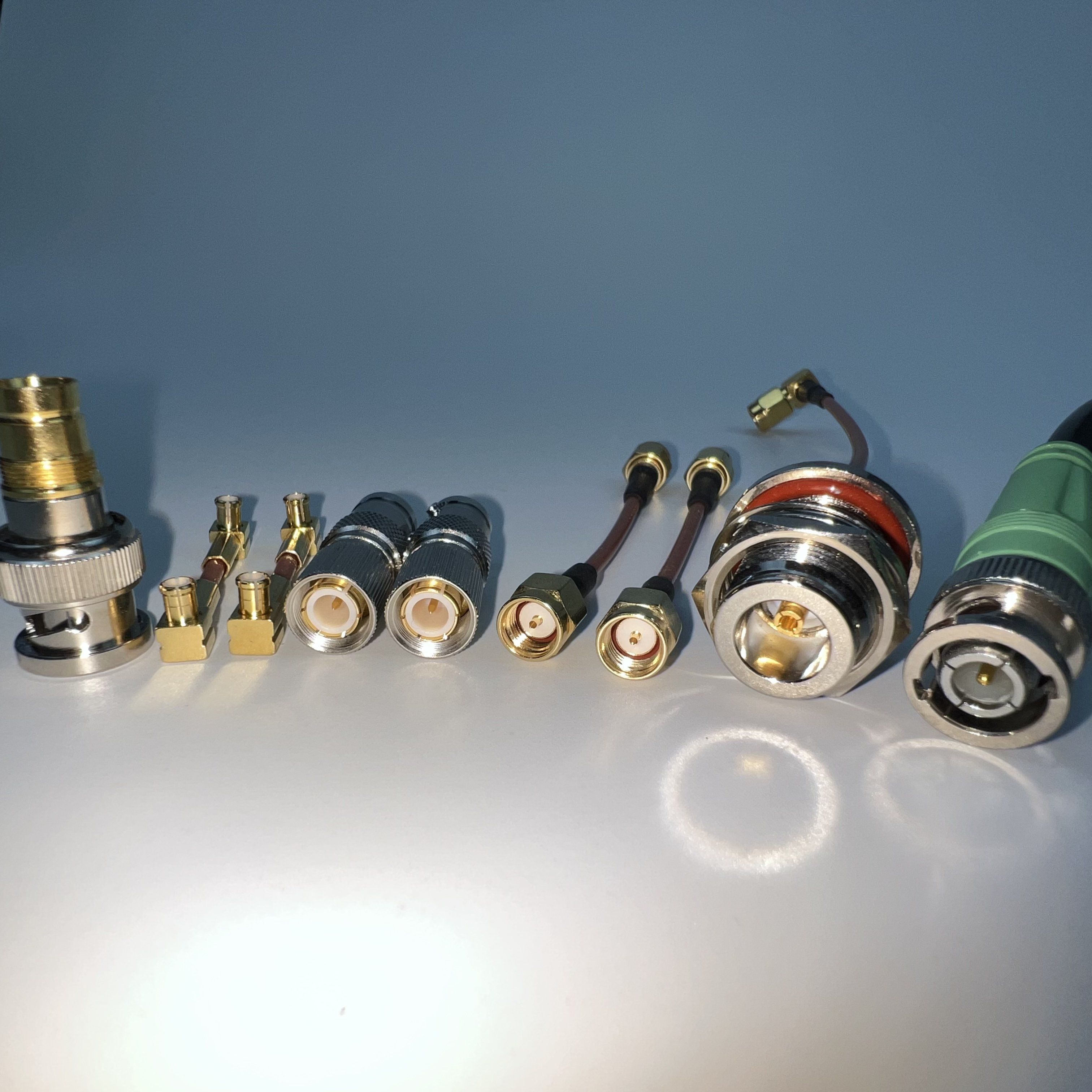 Connectors VWR <1.25 BNC TNC SMX SSMA SMC SSMC SMB SSMB UHF N coax connector and cable assembly wire connectors