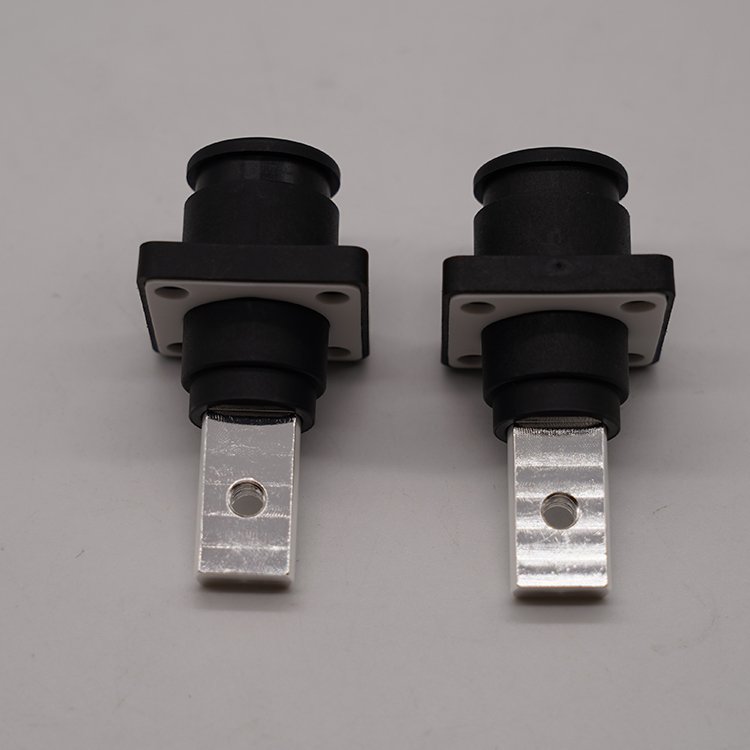 Orange Male IP67 Plastic Through-Hole Socket 120A Energy Storage HV Connector 1 Pin 6MM High DC Adaptor Power Connection