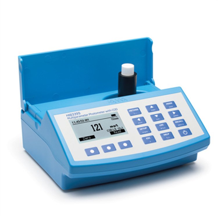 HANNA HI83300 Multiparameter Benchtop Photometer and pH meter