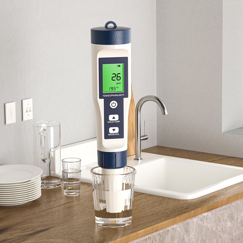 Portable water quality tester Pen 5 in 1 tester pen meter TDS/EC/PH/Salinity value/Temp Digital Water Detector
