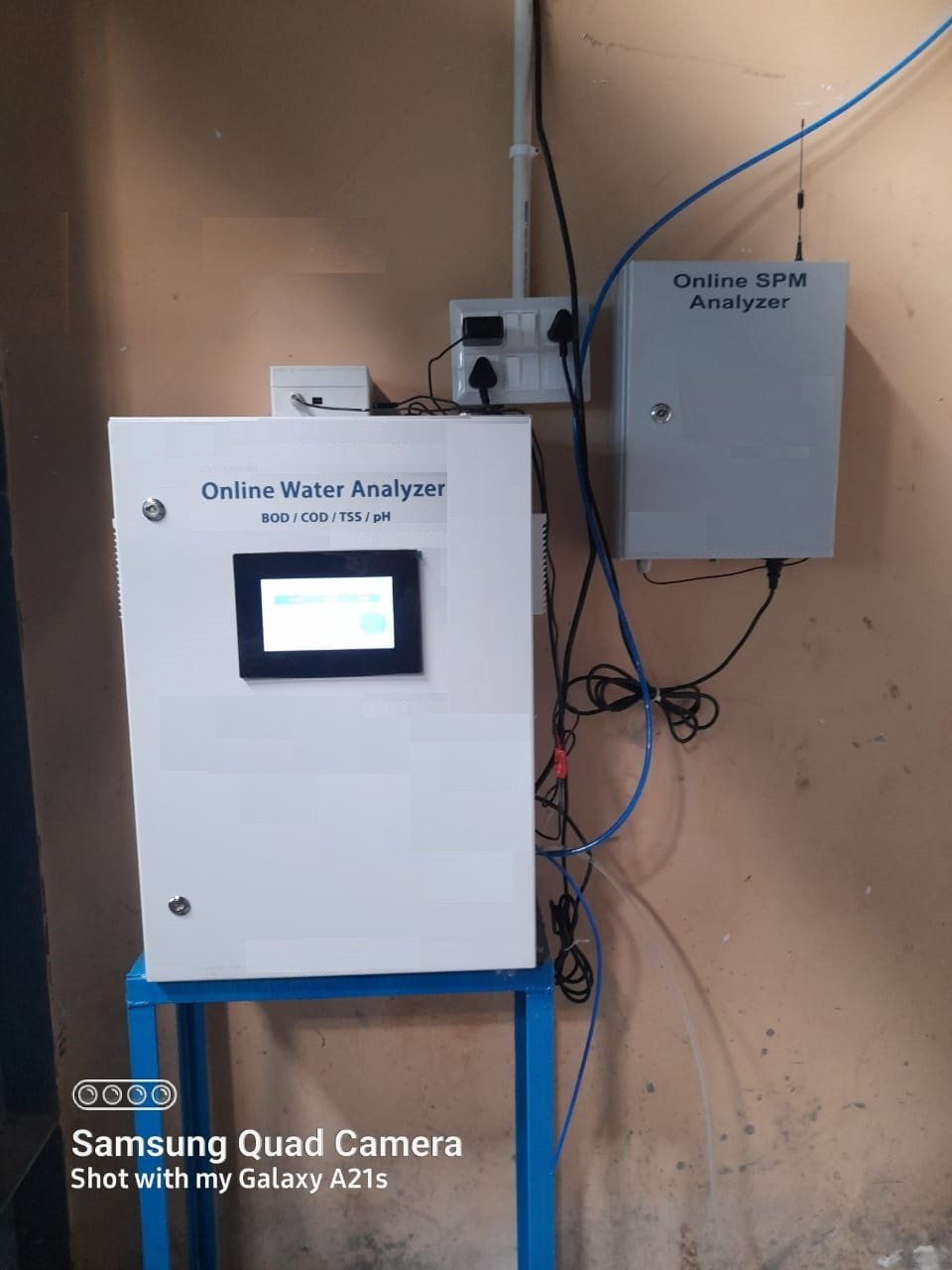 Water Quality Monitoring System Testing Equipment Water Analyzer Datalogger multiparameter online water quality analyzer
