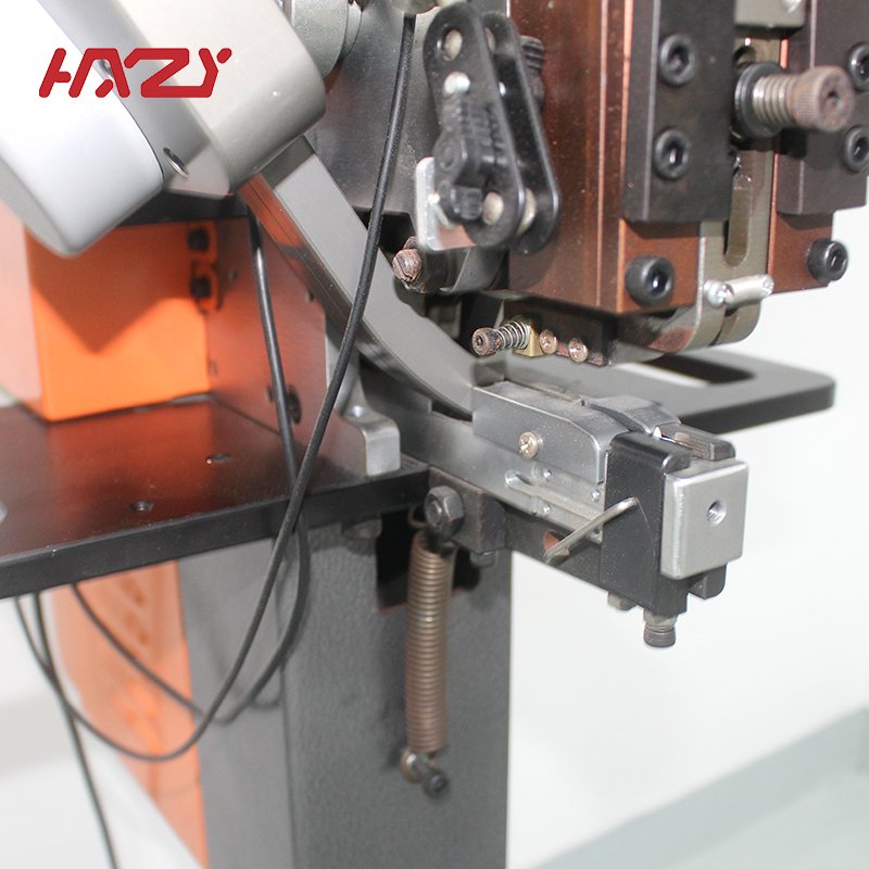Factory Price Punch Machine Automatic Fastener Machine baby clothing automatic button attaching machine